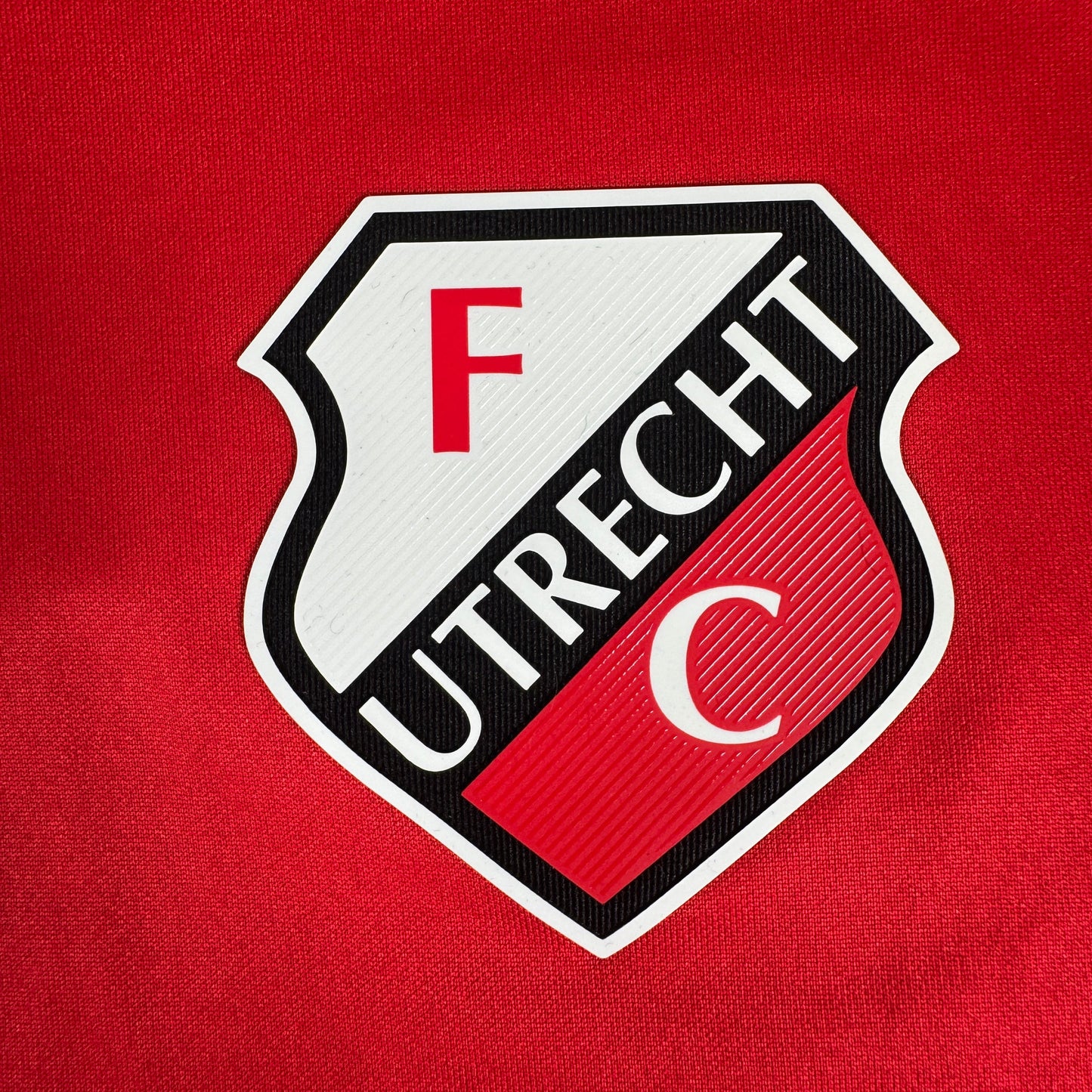 FC Utrecht 2021/2022 Home Football Shirt Small