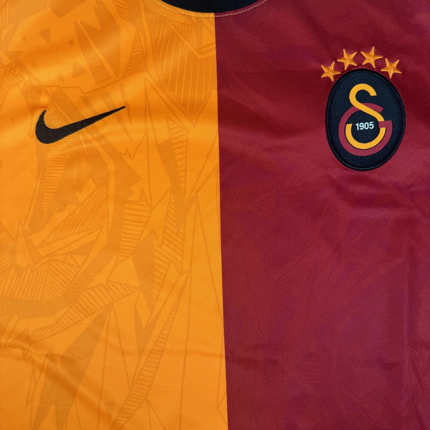 Galatasaray 2022/2023 Home Shirt XXL
