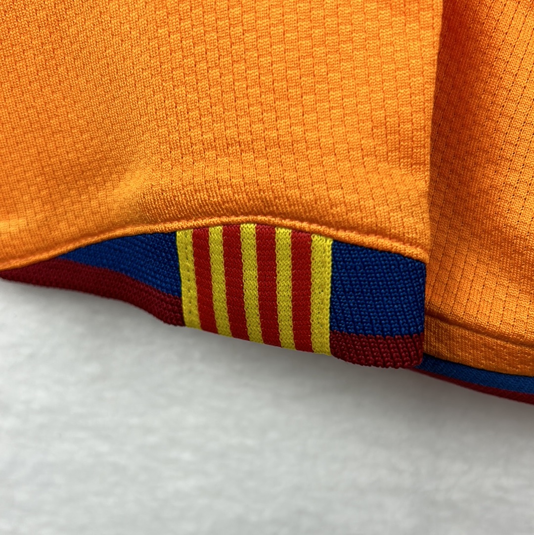 FC Barcelona Jerseys: 2006-2007 orange away jersey picture, long sleeve