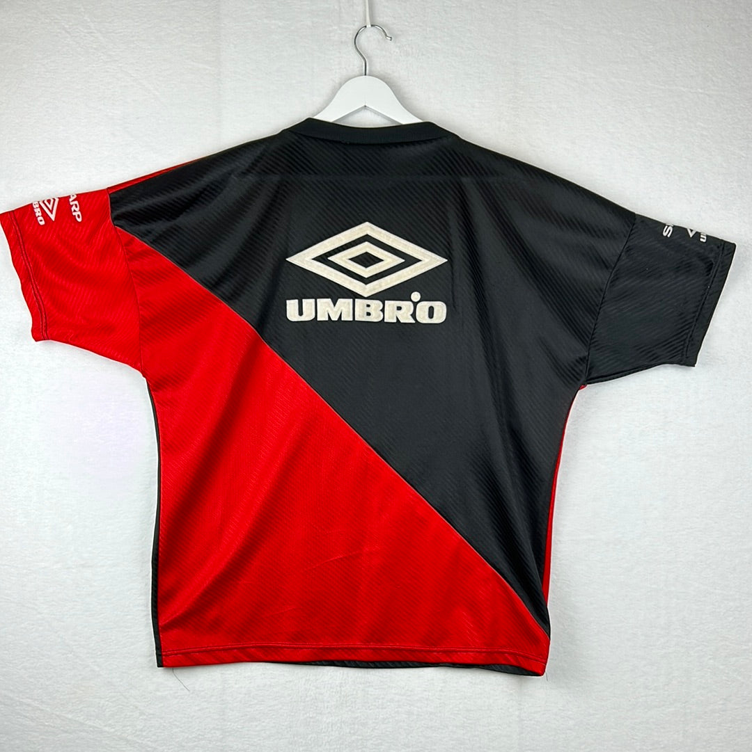 Umbro manchester united jersey sharp, Men's Fashion, Tops & Sets