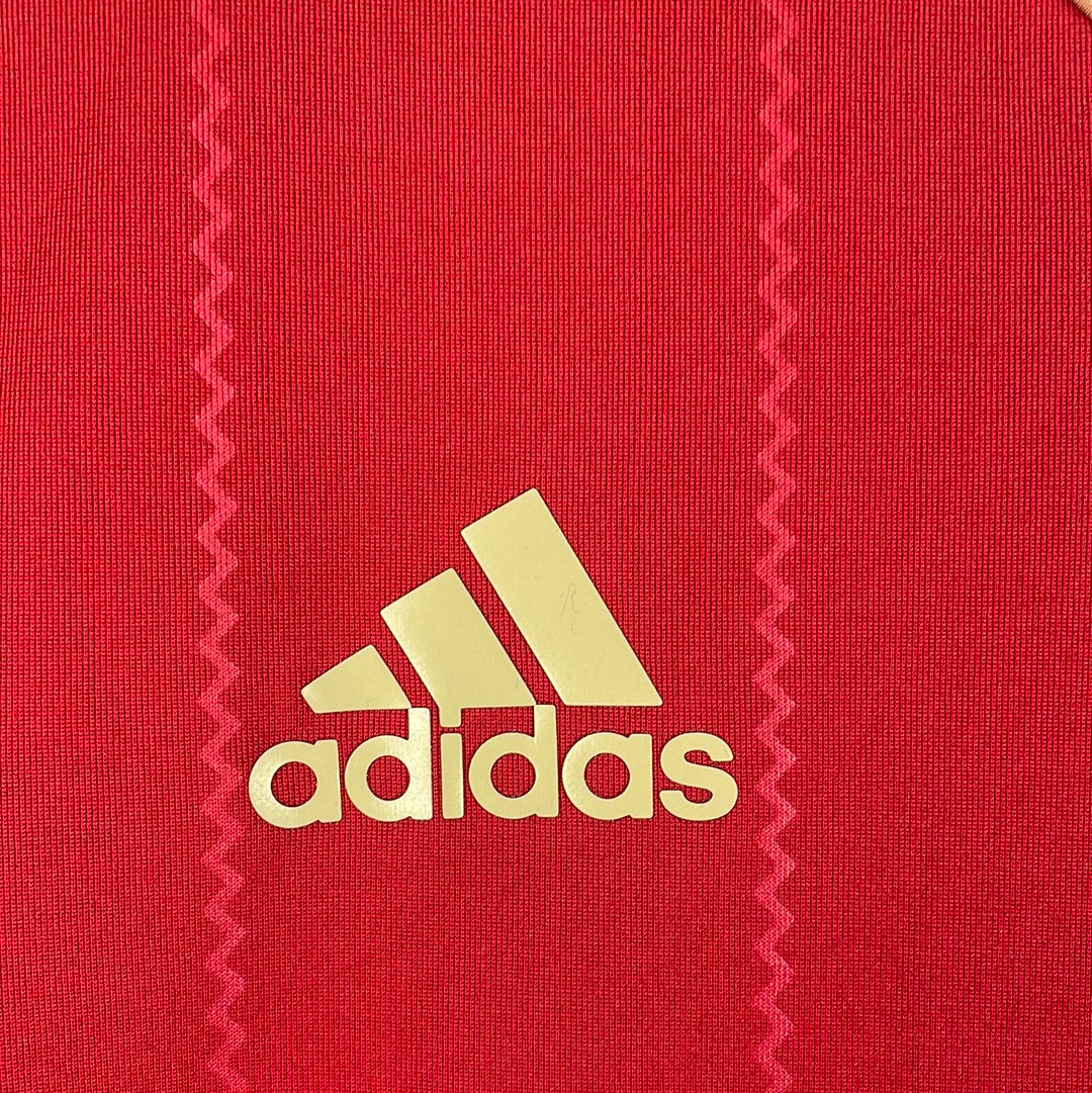 Printed player Adidas logo