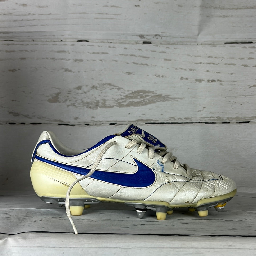 Carlos Tevez Match Worn Nike Boots - Manchester United