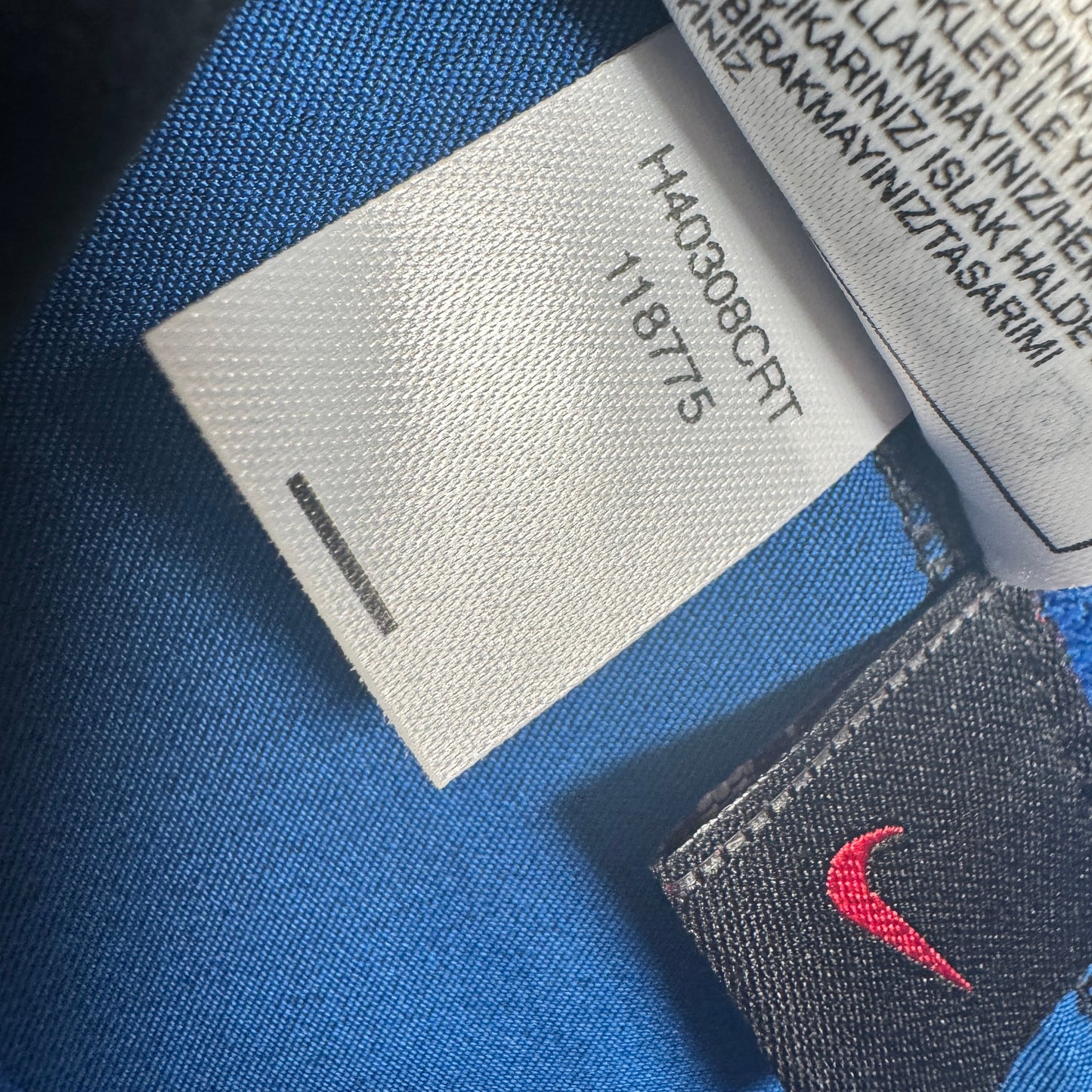 Inter Milan 2004/2005 Home Football Shirt Medium