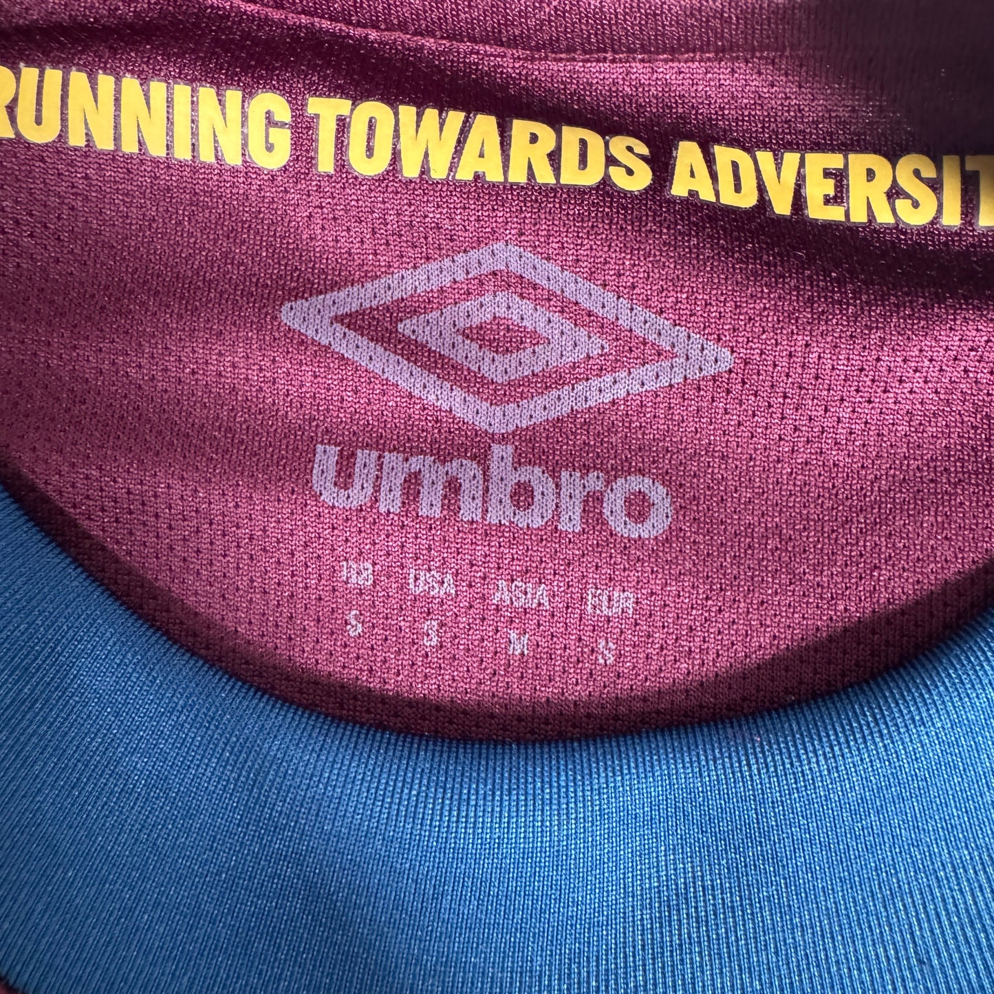 Ipswich Town 2024/2025 Away Football Shirt Small