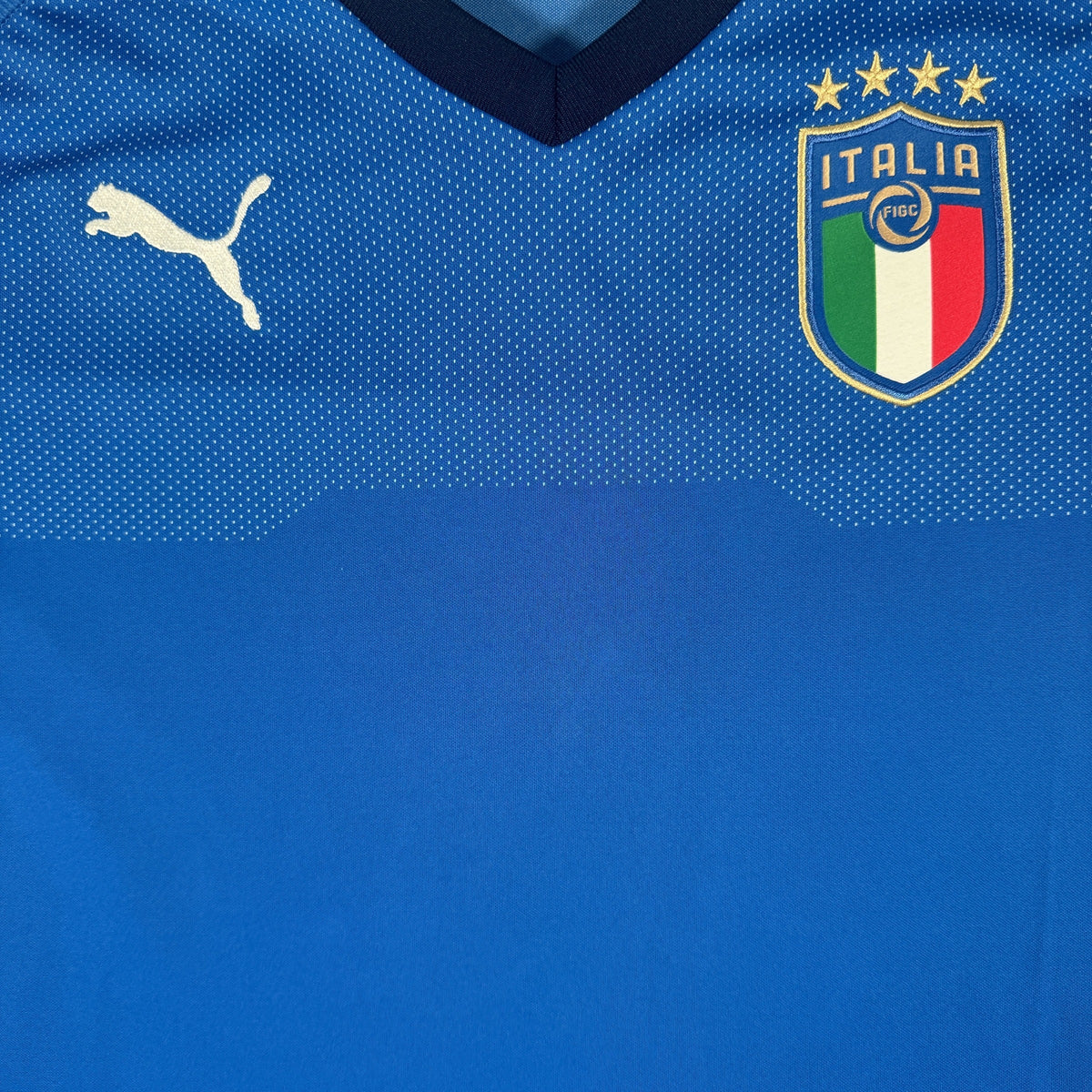 Italy 2018/2019/2020 Home Long Sleeve Football Shirt Medium