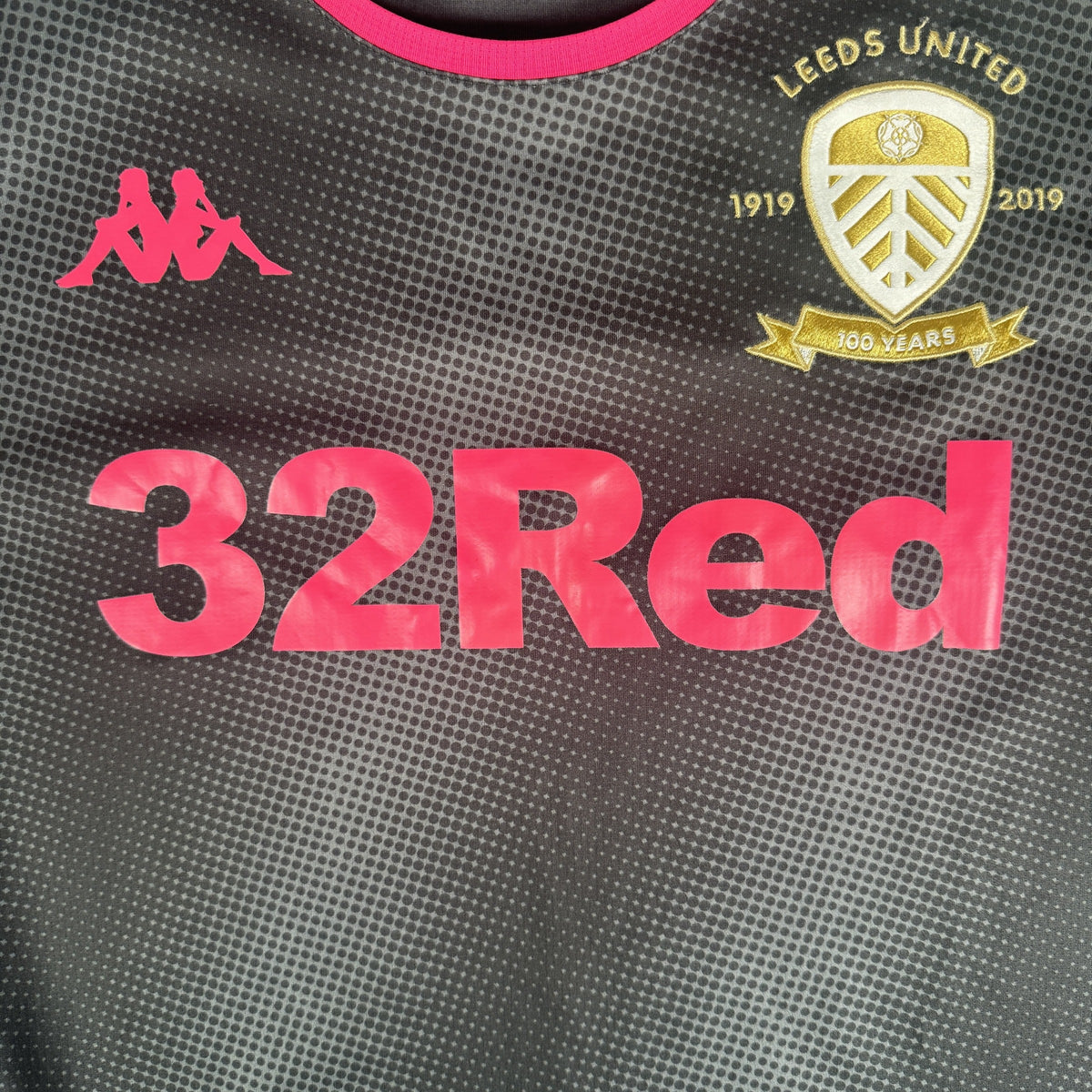 Leeds United 2019/2020 Away Shirt Large