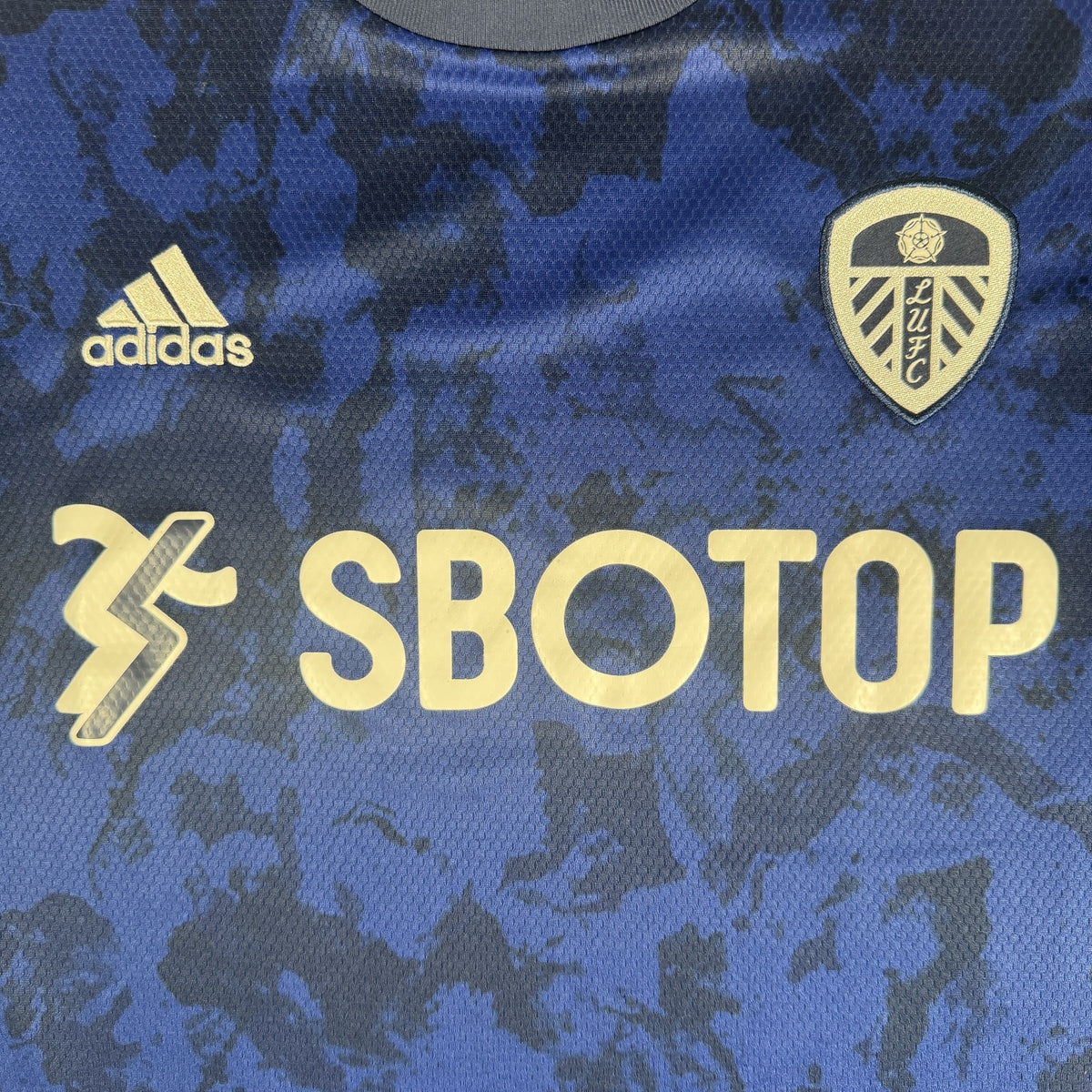 Leeds United 2021/2022 Away Shirt 3XL