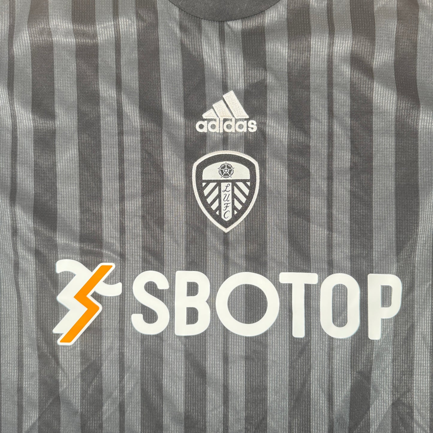 Leeds United 2022/2023 Third Football Shirt Medium