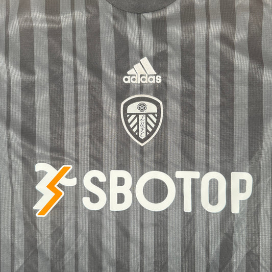 Leeds United 2022/2023 Third Football Shirt Medium