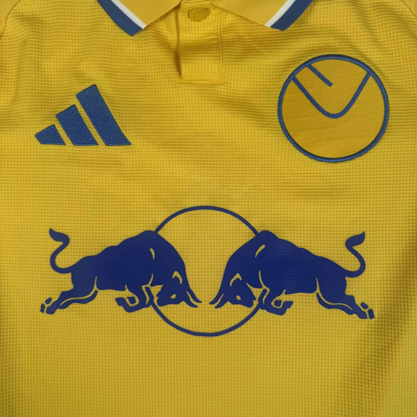 Leeds United 2024/2025 Away Shirt Small