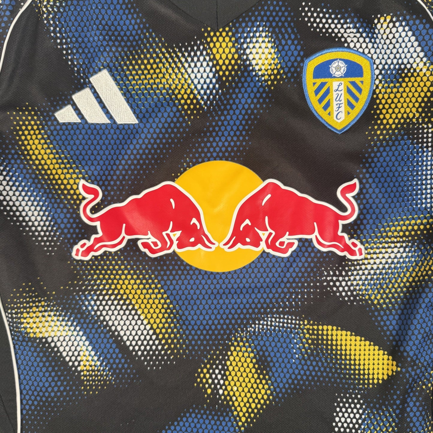 Leeds United 2025/2026 Third Shirt Large