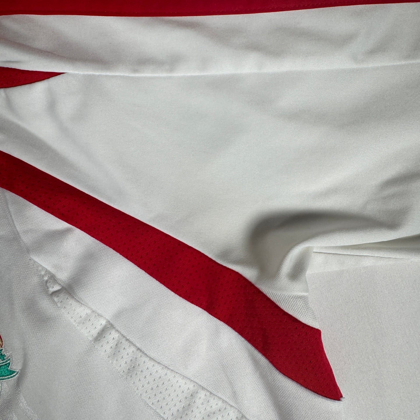 Liverpool 2007/2008 Away Football Shirt Large