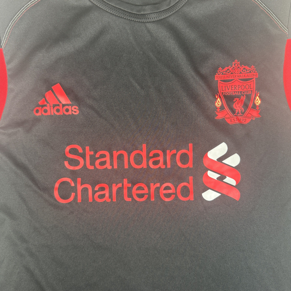 Liverpool 2010/2011 Training Football Shirt XL