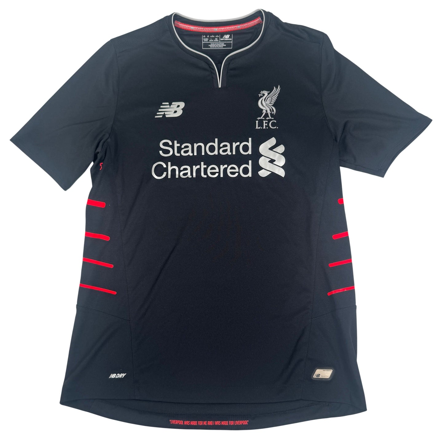 Liverpool 2016/2017 Away Football Shirt Medium