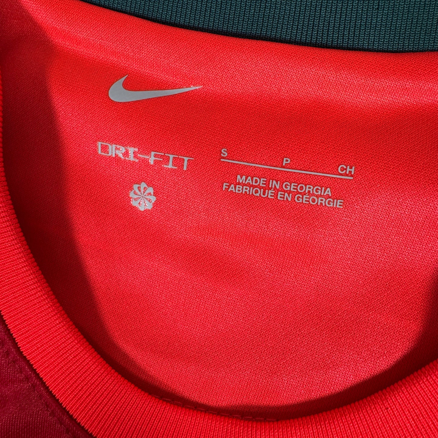 Liverpool 2021/2022 Home Football Shirt Small