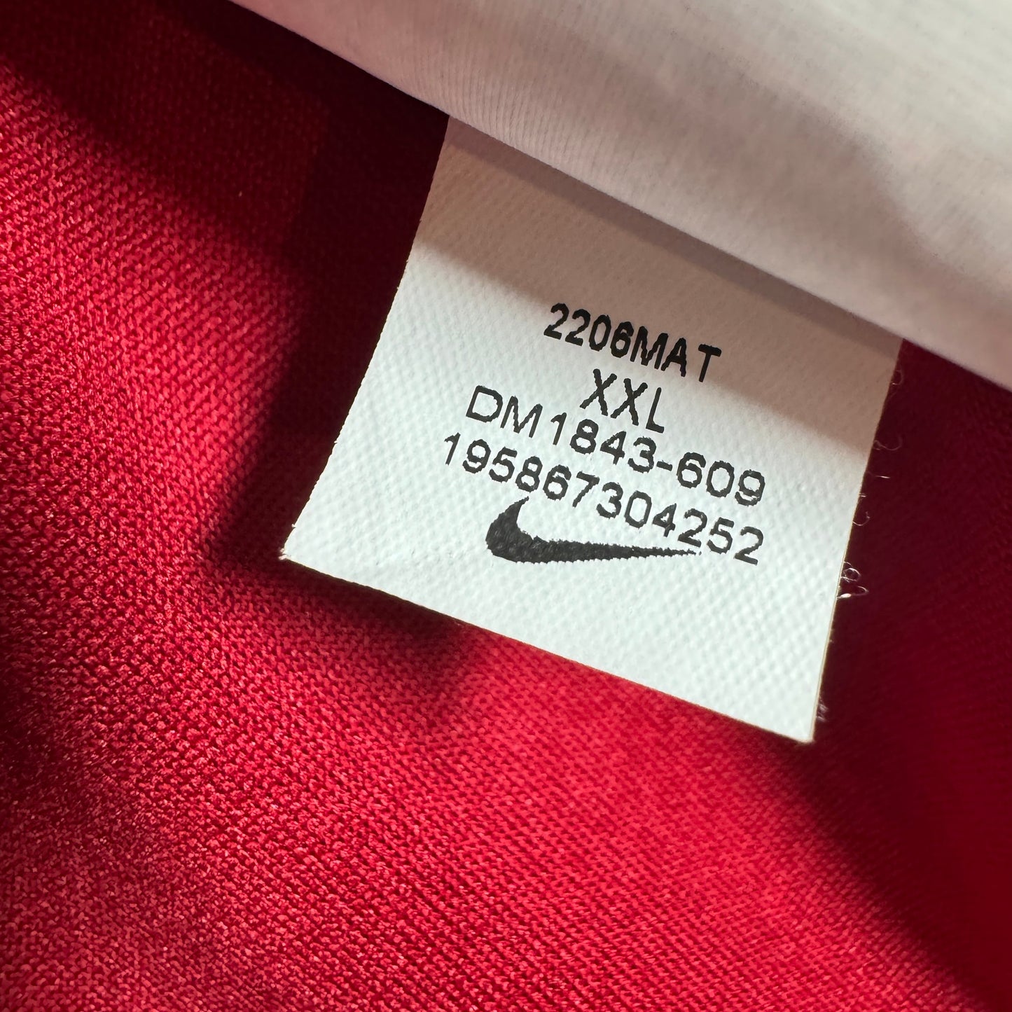 Liverpool 2022/2023 Home Football Shirt 2XL