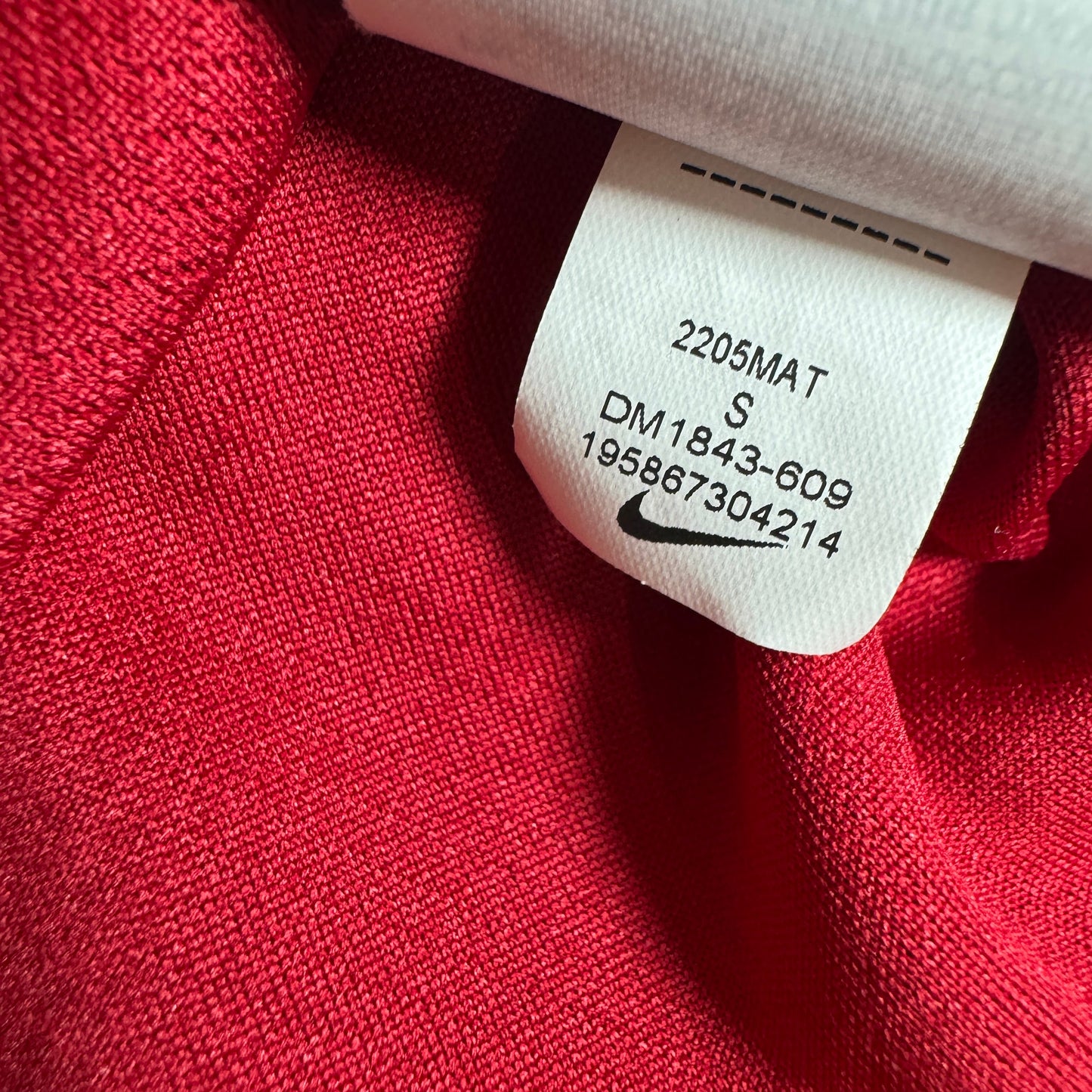 Liverpool 2022/2023 Home Football Shirt Small