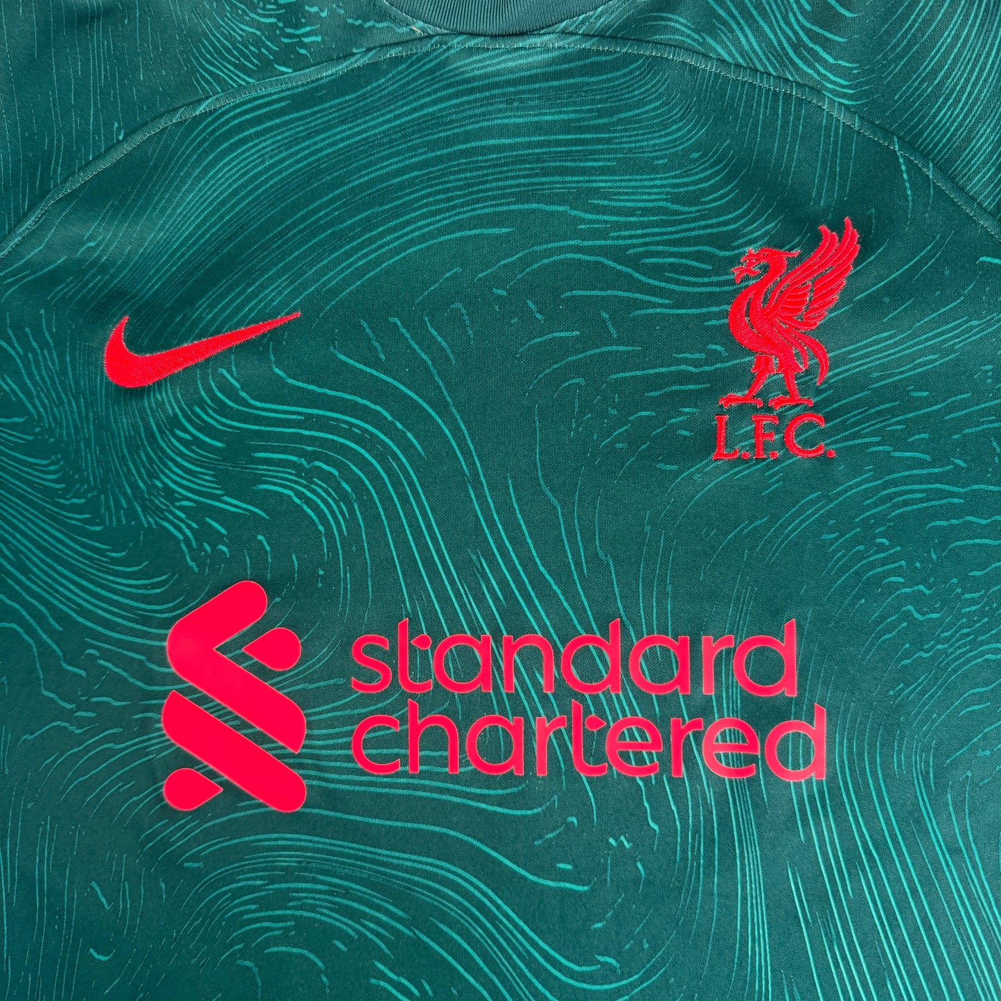 Liverpool 2022/2023 Third Football Shirt XL