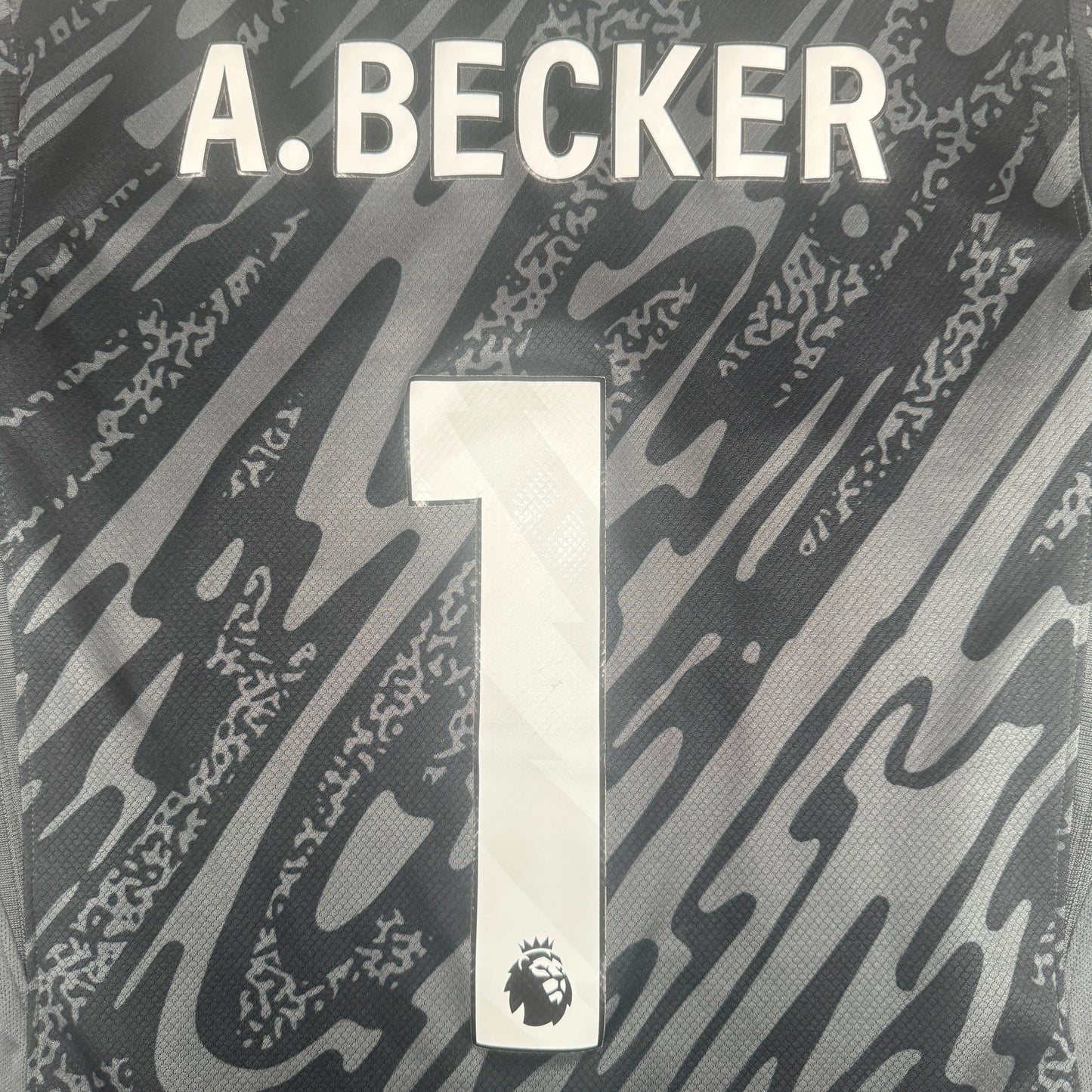 A. BECKER 1 Liverpool 2024/2025 Goalkeeper Football Shirt Small