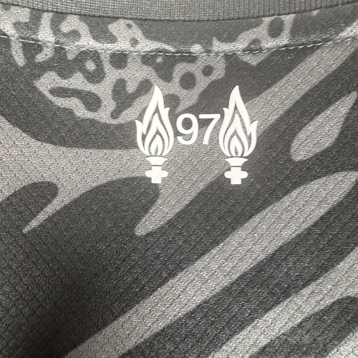 Liverpool 2024/2025 Goalkeeper Football Shirt XXL