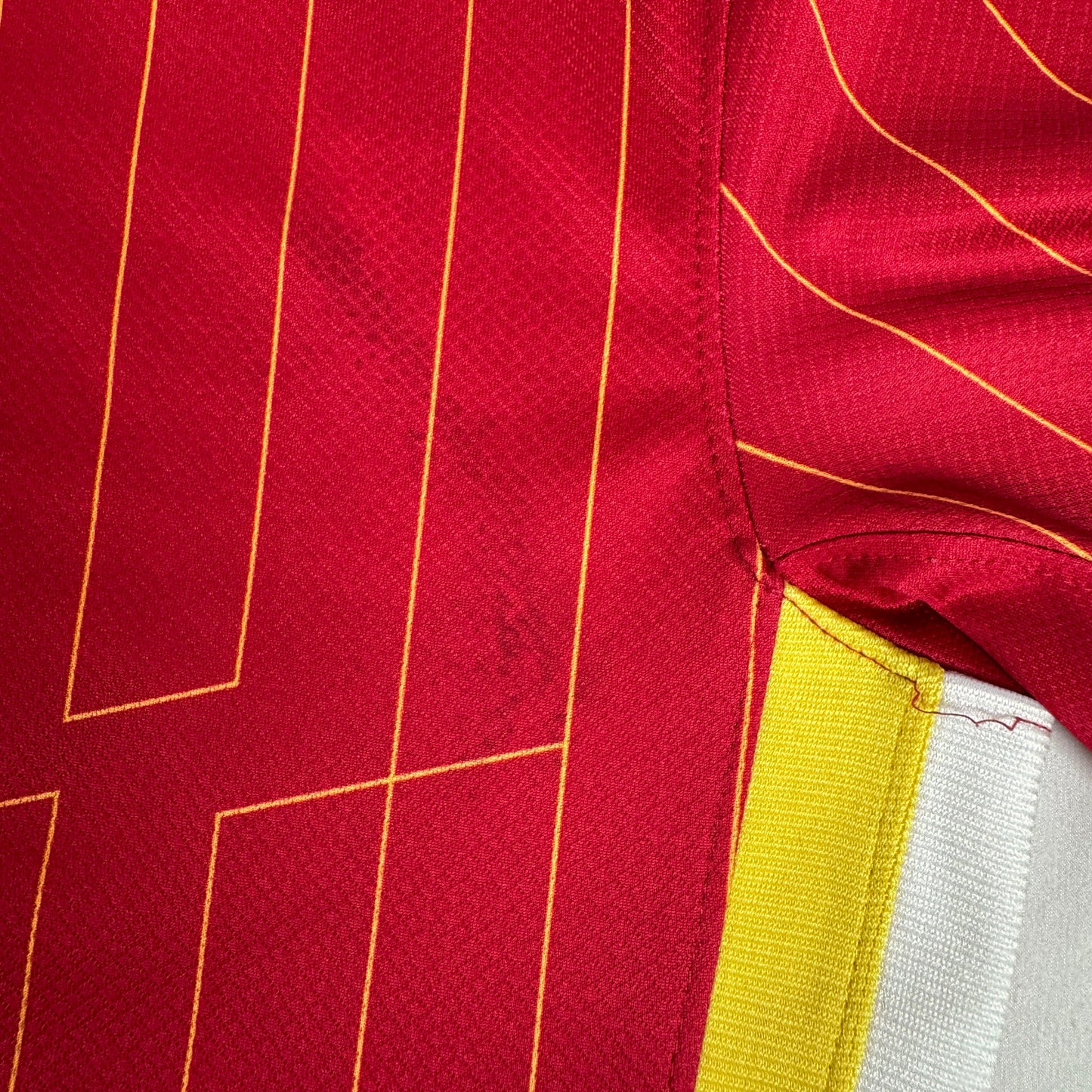 Liverpool 2024/2025 Home Shirt Small
