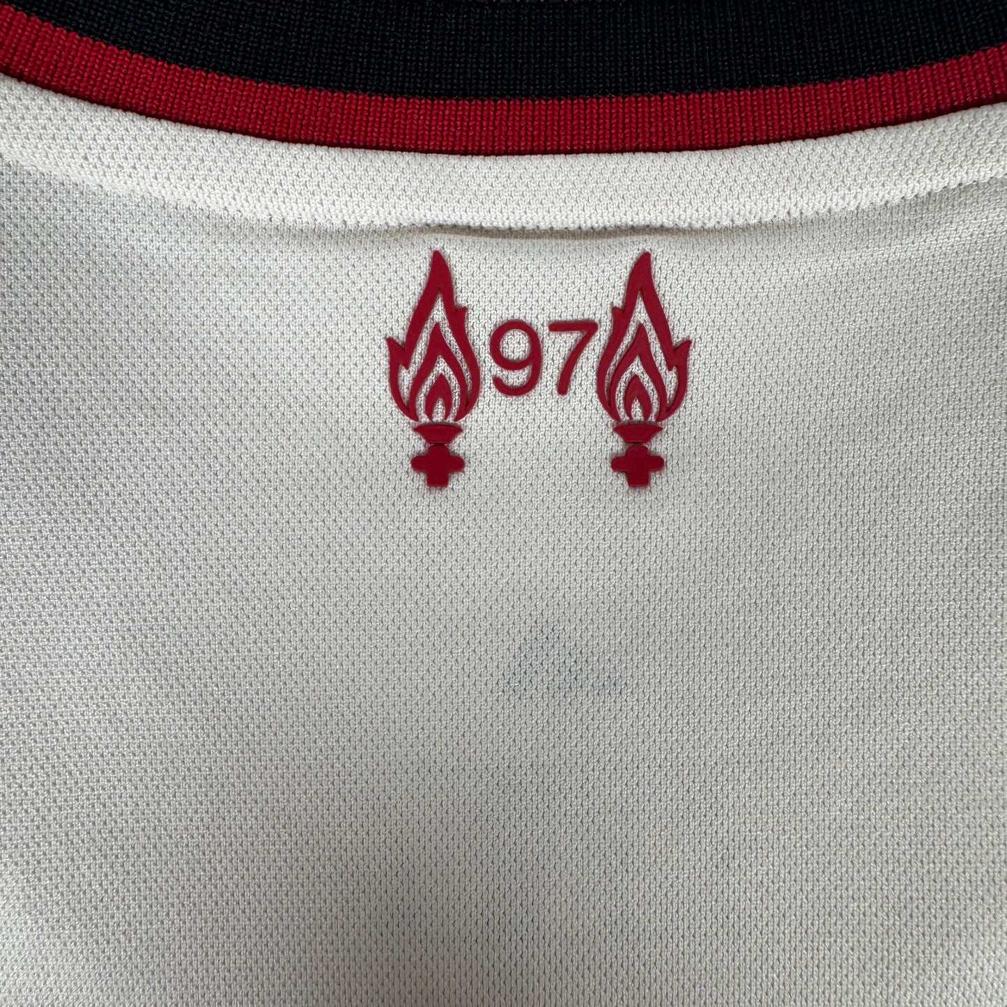Liverpool 2025/2026 Away Football Shirt XL