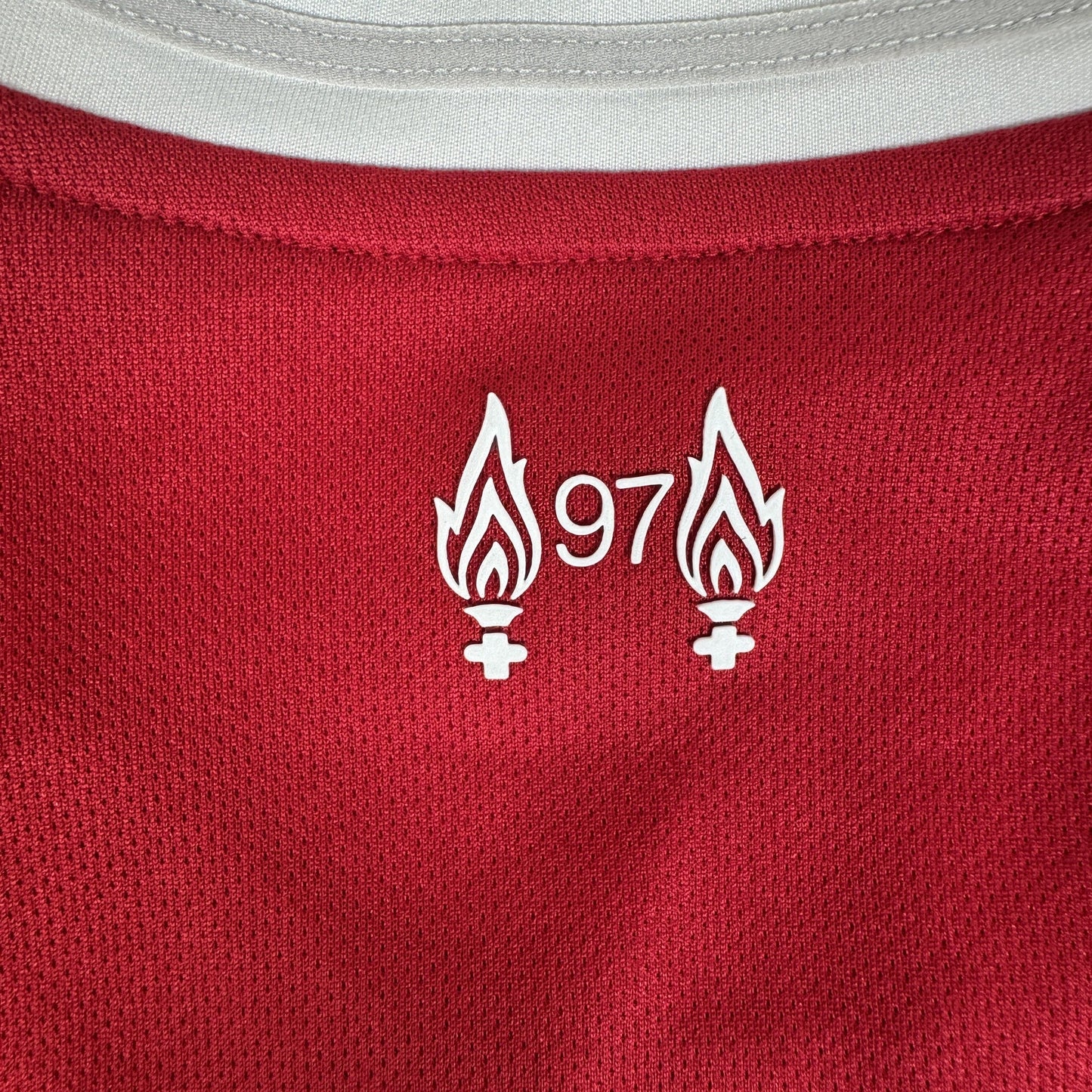 Liverpool 2025/2026 Home Shirt XL