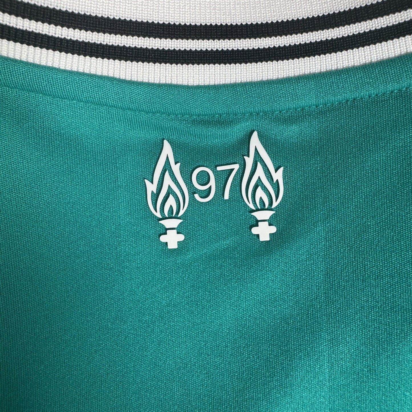 Liverpool 2025/2026 Third Shirt XL