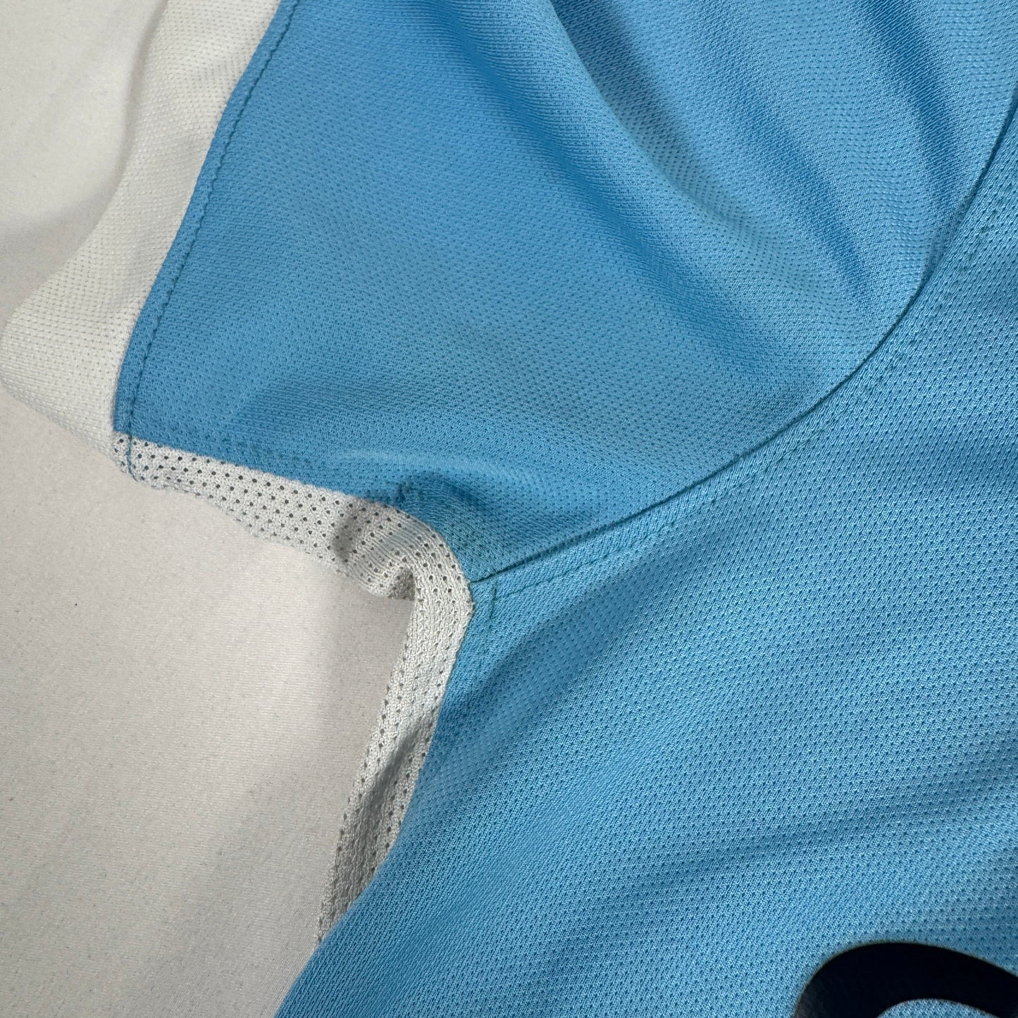Manchester City 2015/2016 Home Football Shirt Small