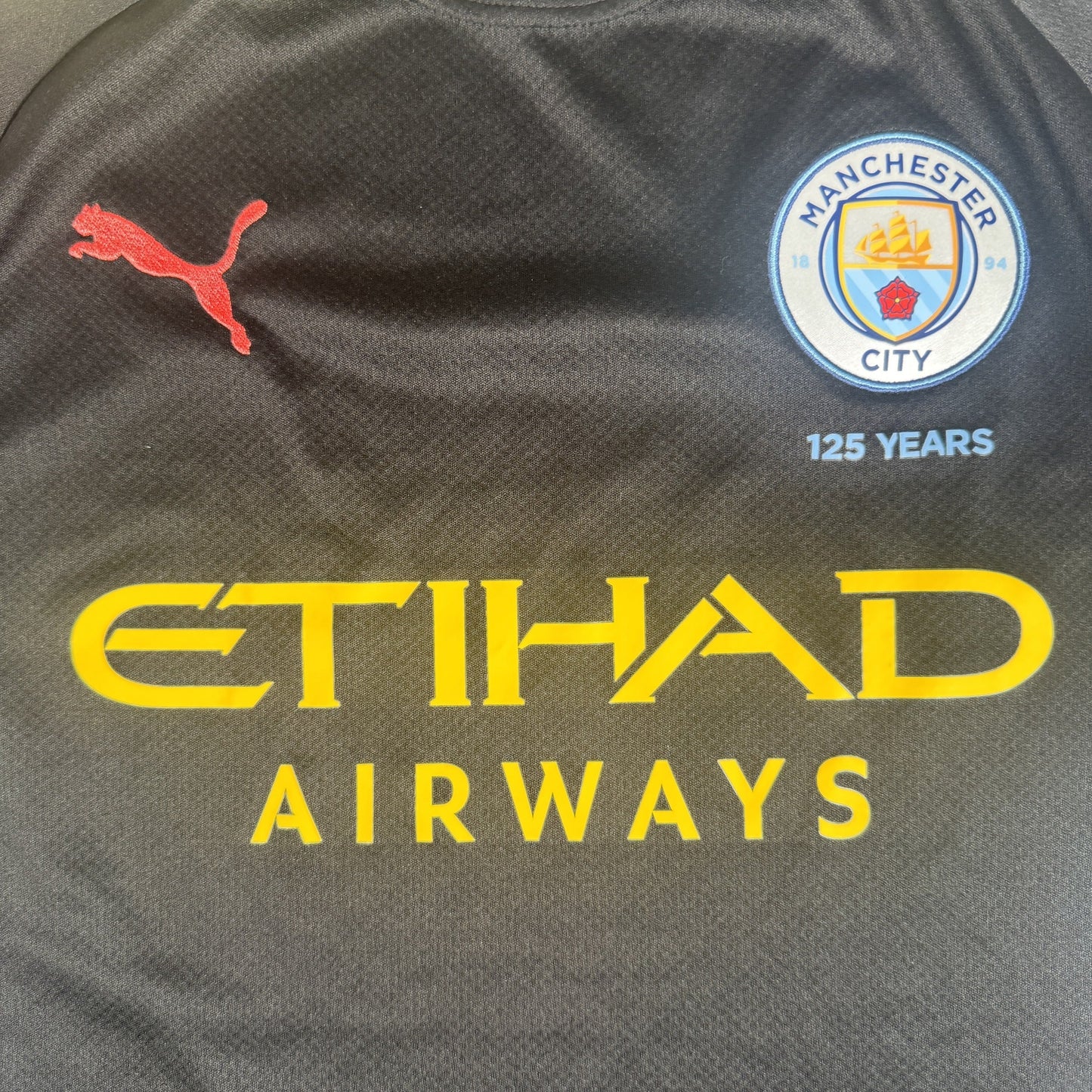 Manchester City 2019/2020 Away Shirt Small