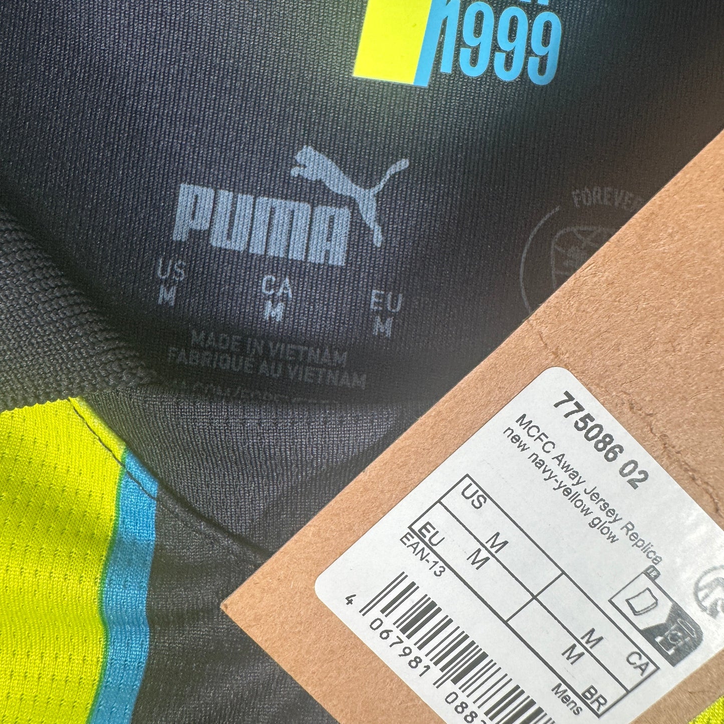 Manchester City 2024/2025 Away Shirt Medium BNWT HAALAND 9