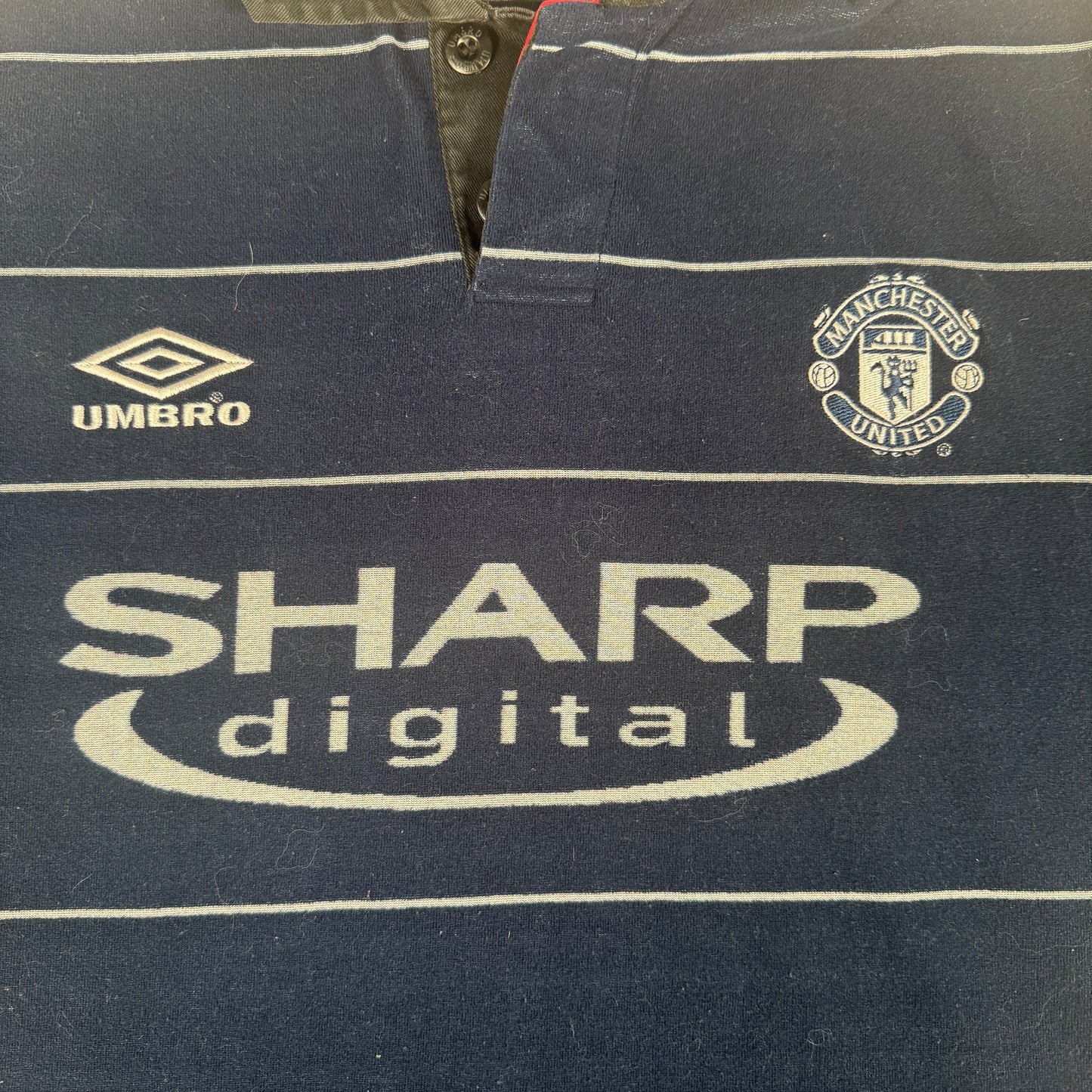 Manchester United 1999/2000 Away Football Shirt Large