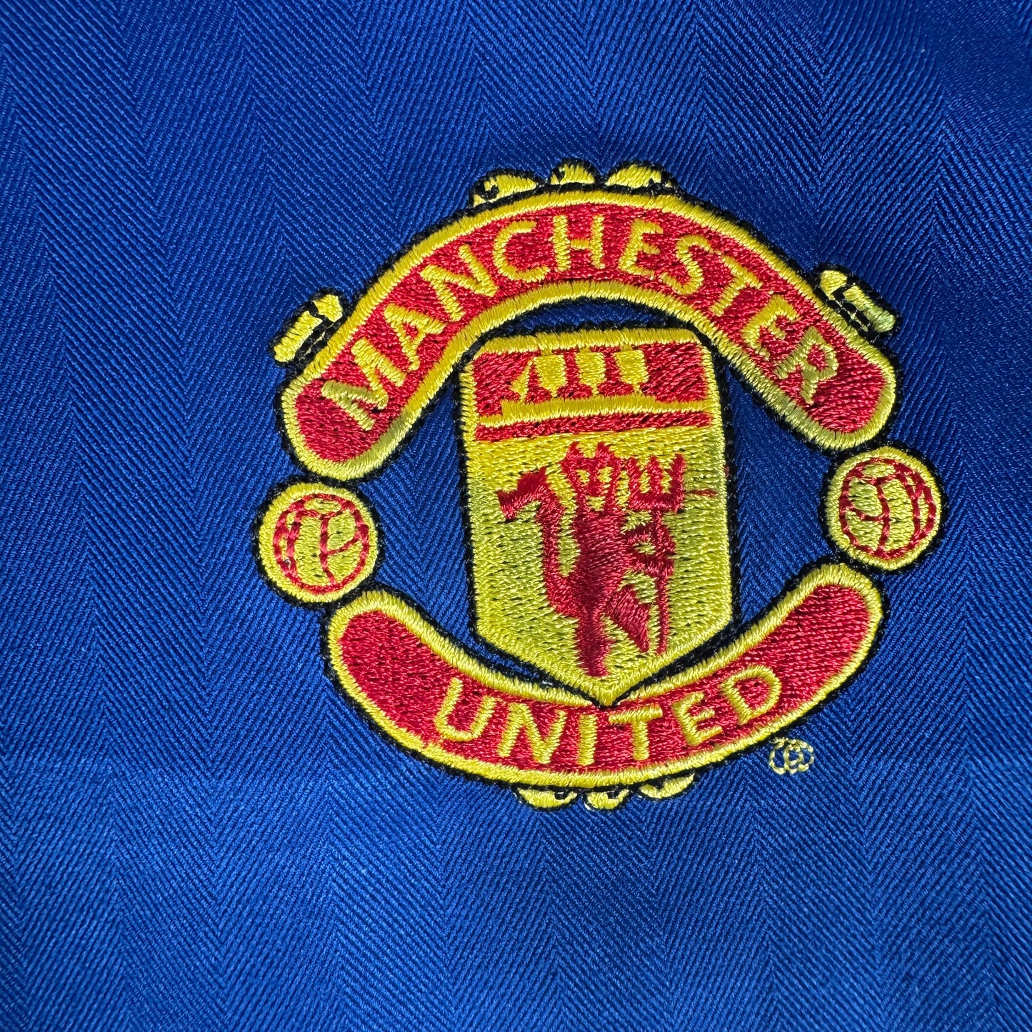 Manchester United 2005/2006 Away Shirt Large