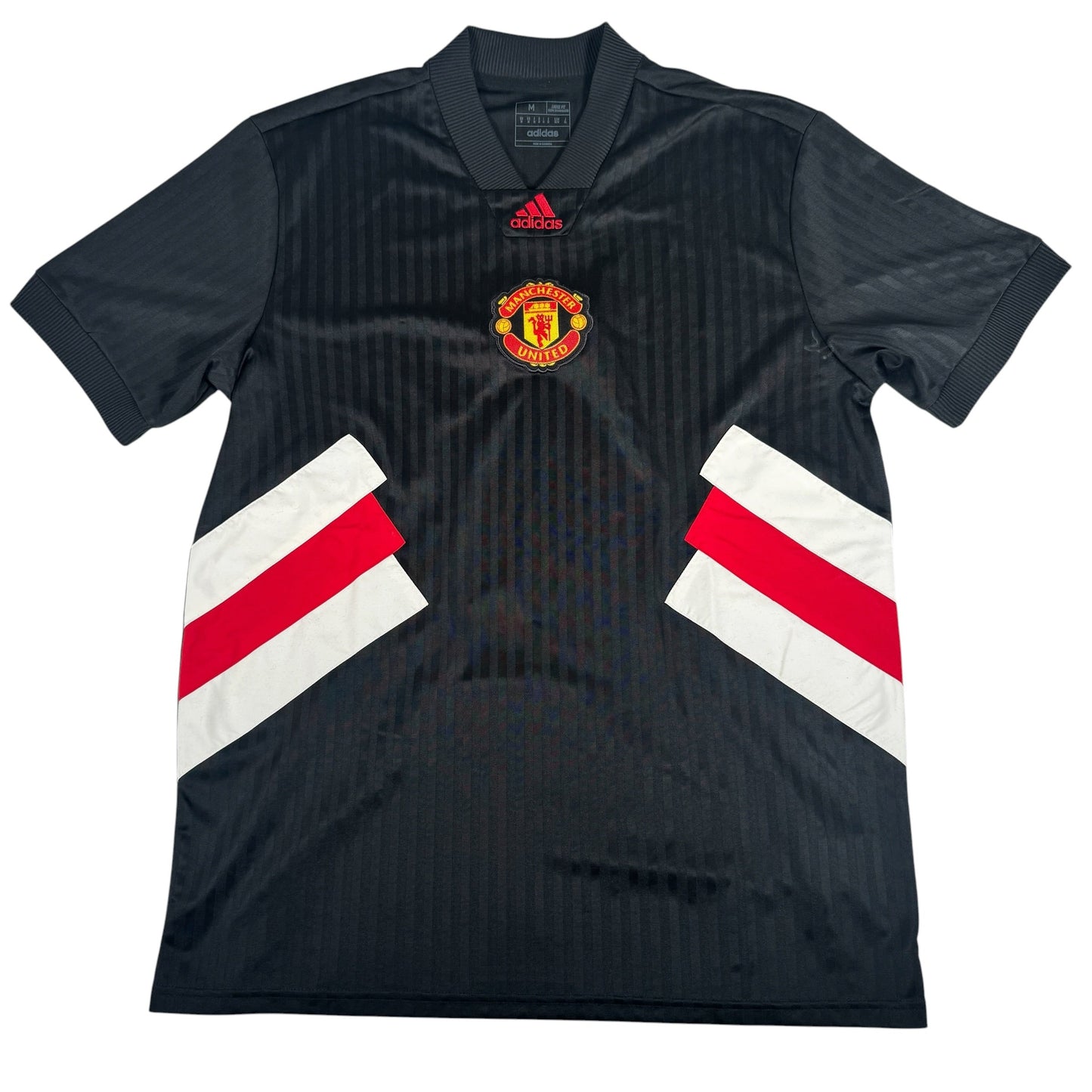 Manchester United 2022/2023 Icon Football Shirt Medium
