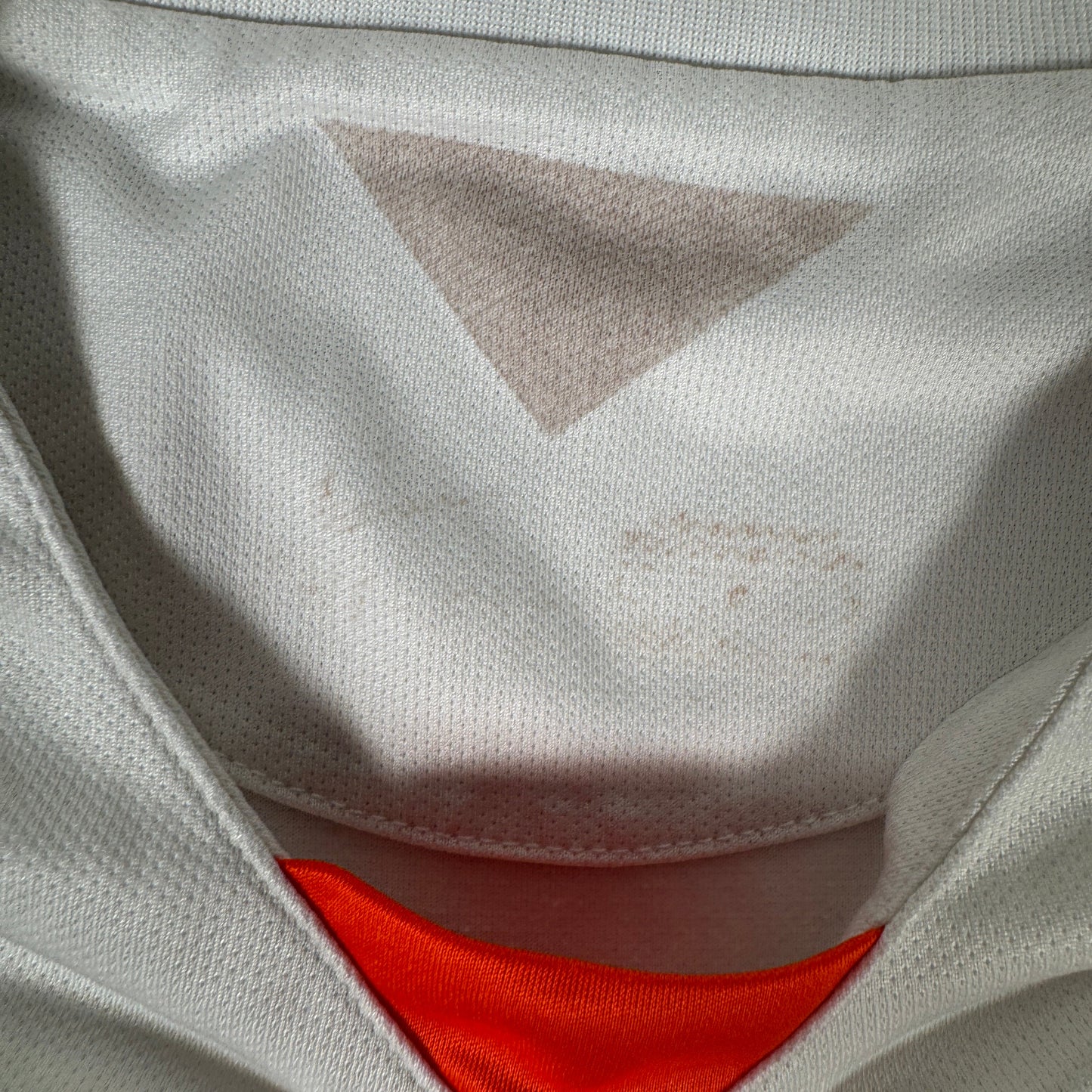 Netherlands 2015/2016 Away Football Shirt Large