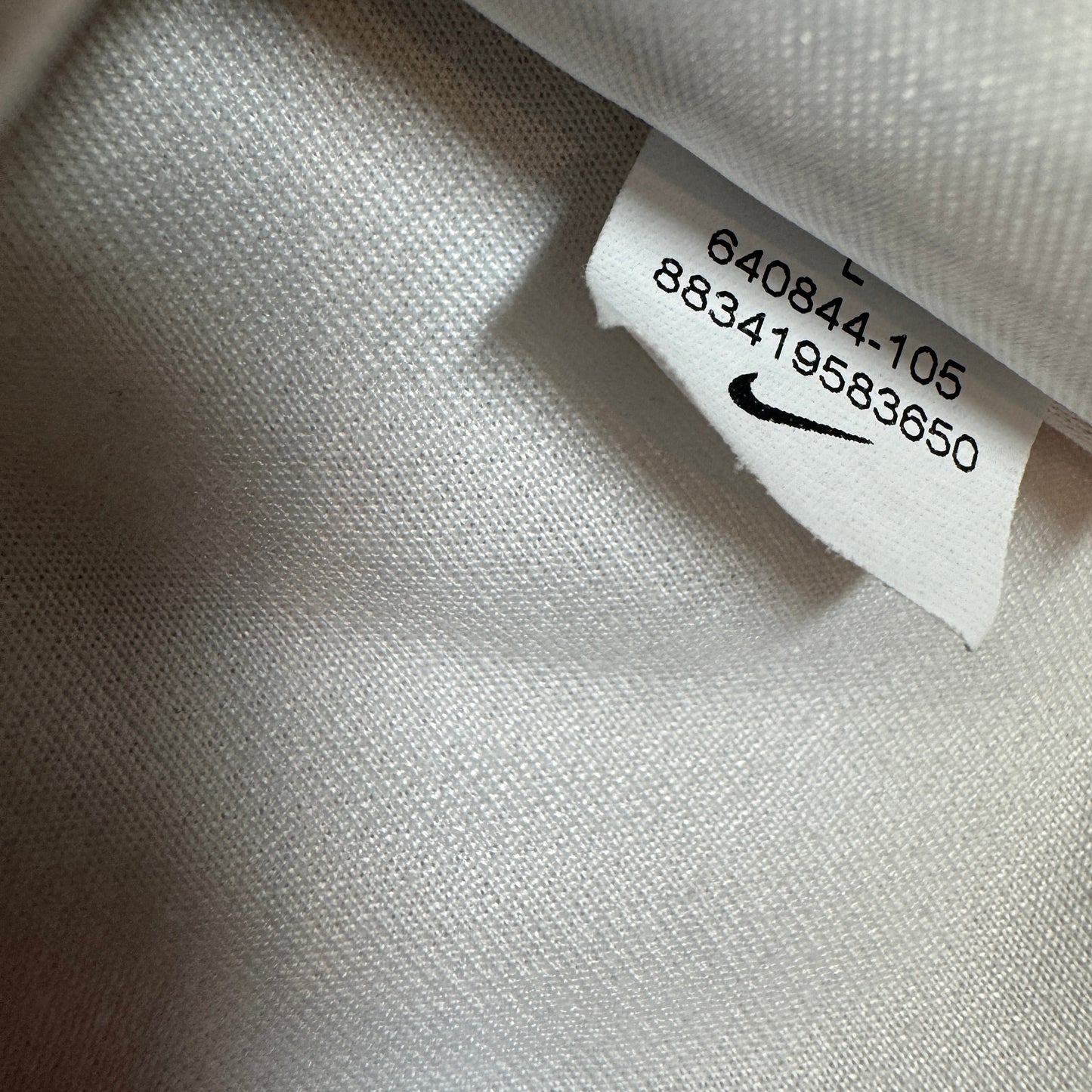 Netherlands 2015/2016 Away Football Shirt Large