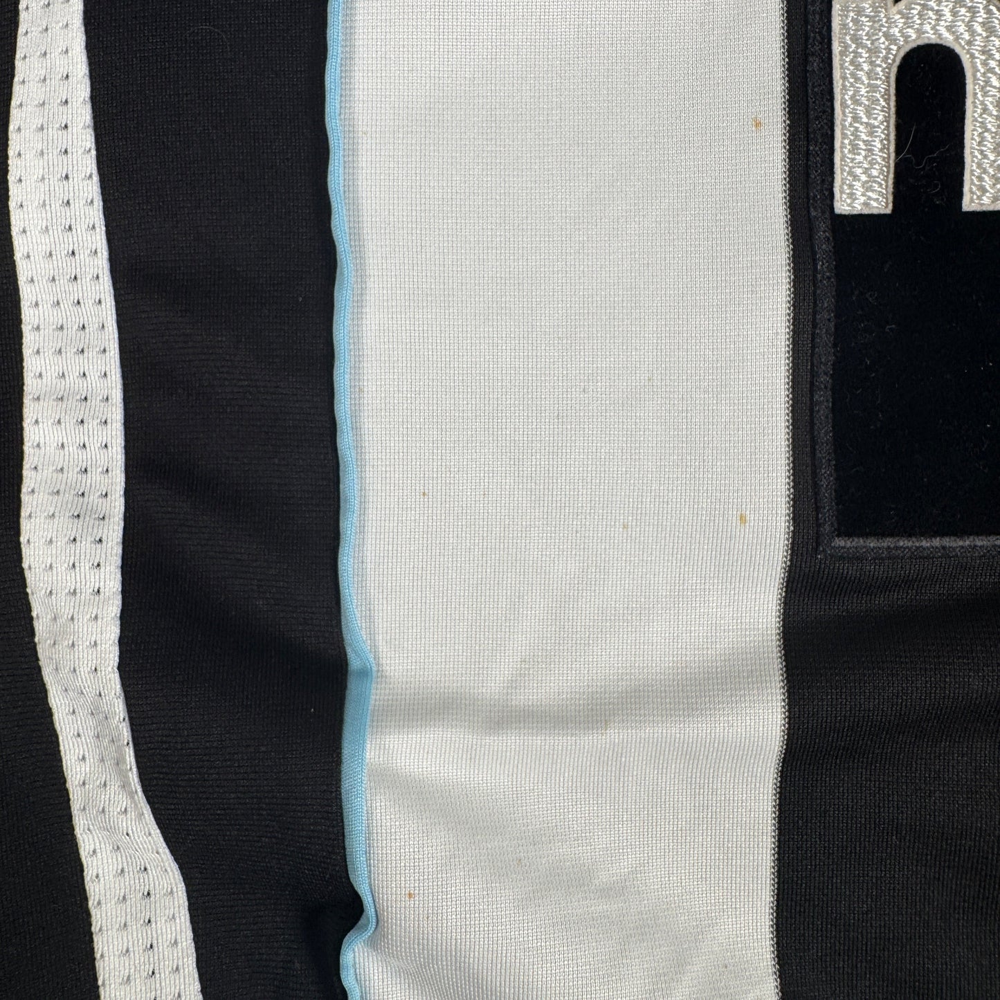 MARTINS 9 Newcastle United 2007/2008/2009 Home Football Shirt Small