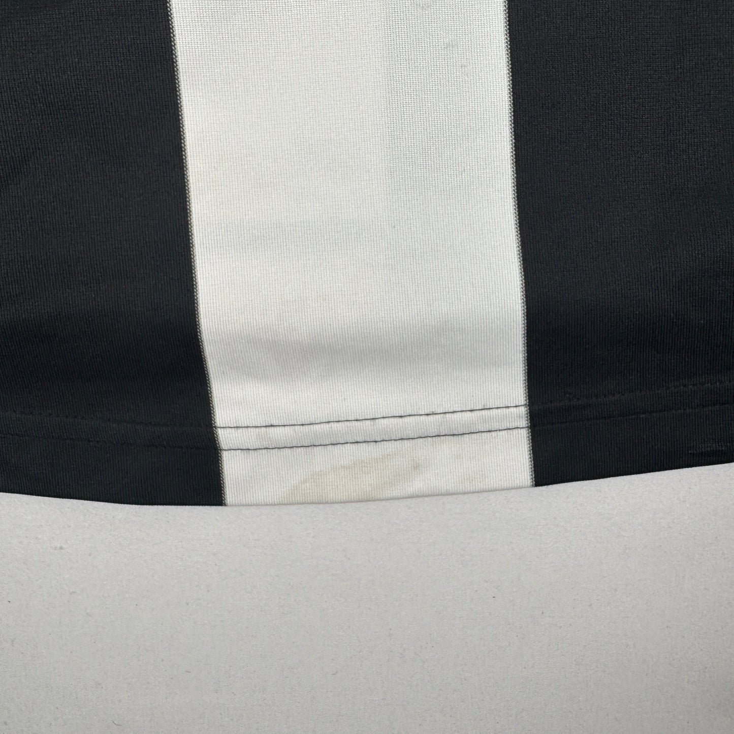 MARTINS 9 Newcastle United 2007/2008/2009 Home Football Shirt Small