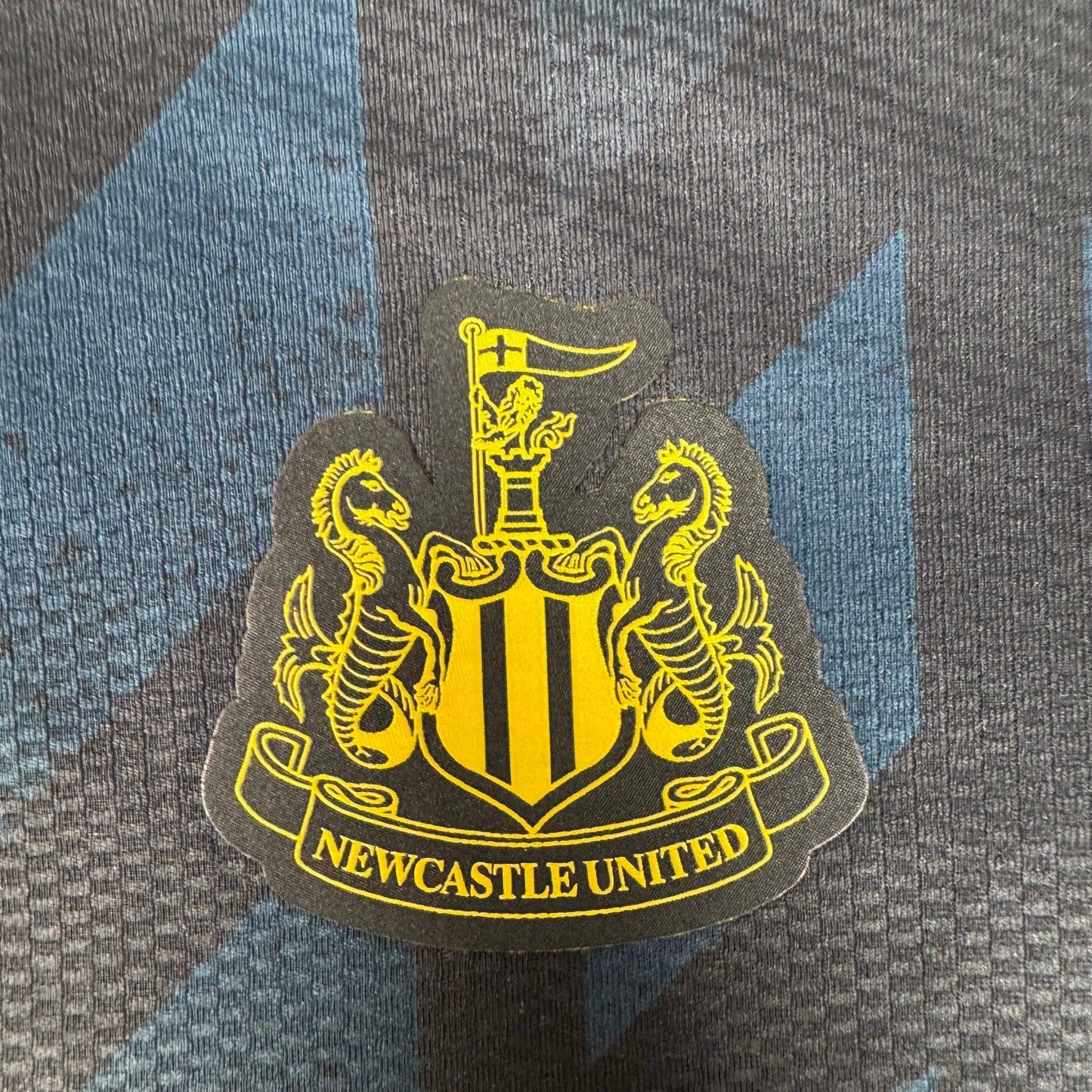 Almiron 24 Newcastle United 2023/2024 Pro Third Shirt Large