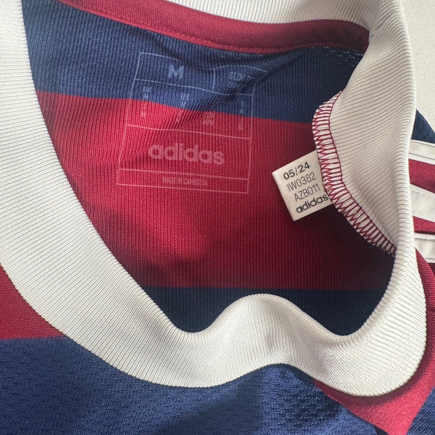 Newcastle United 2024/2025 Away Shirt Medium
