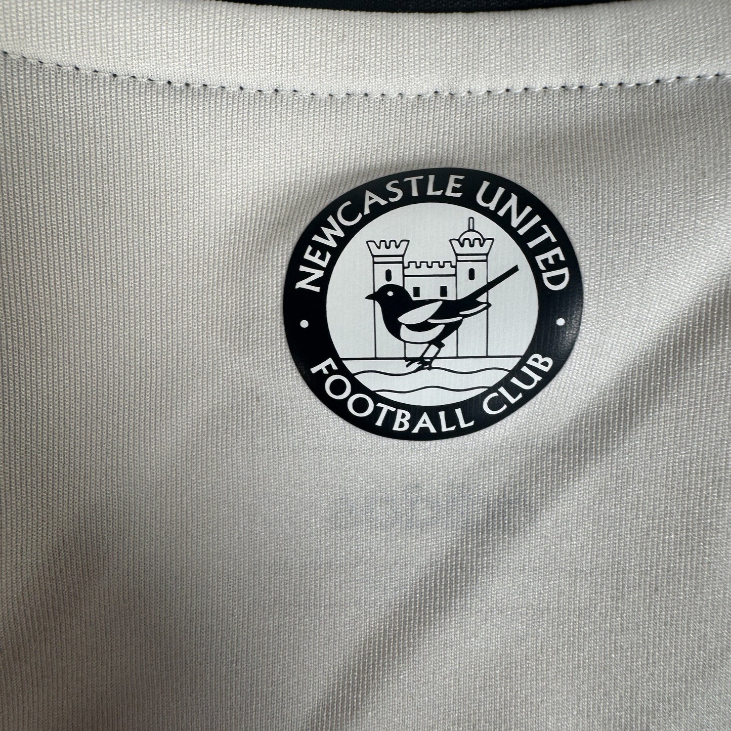Newcastle United 2024/2025 Home Football Shirt Small