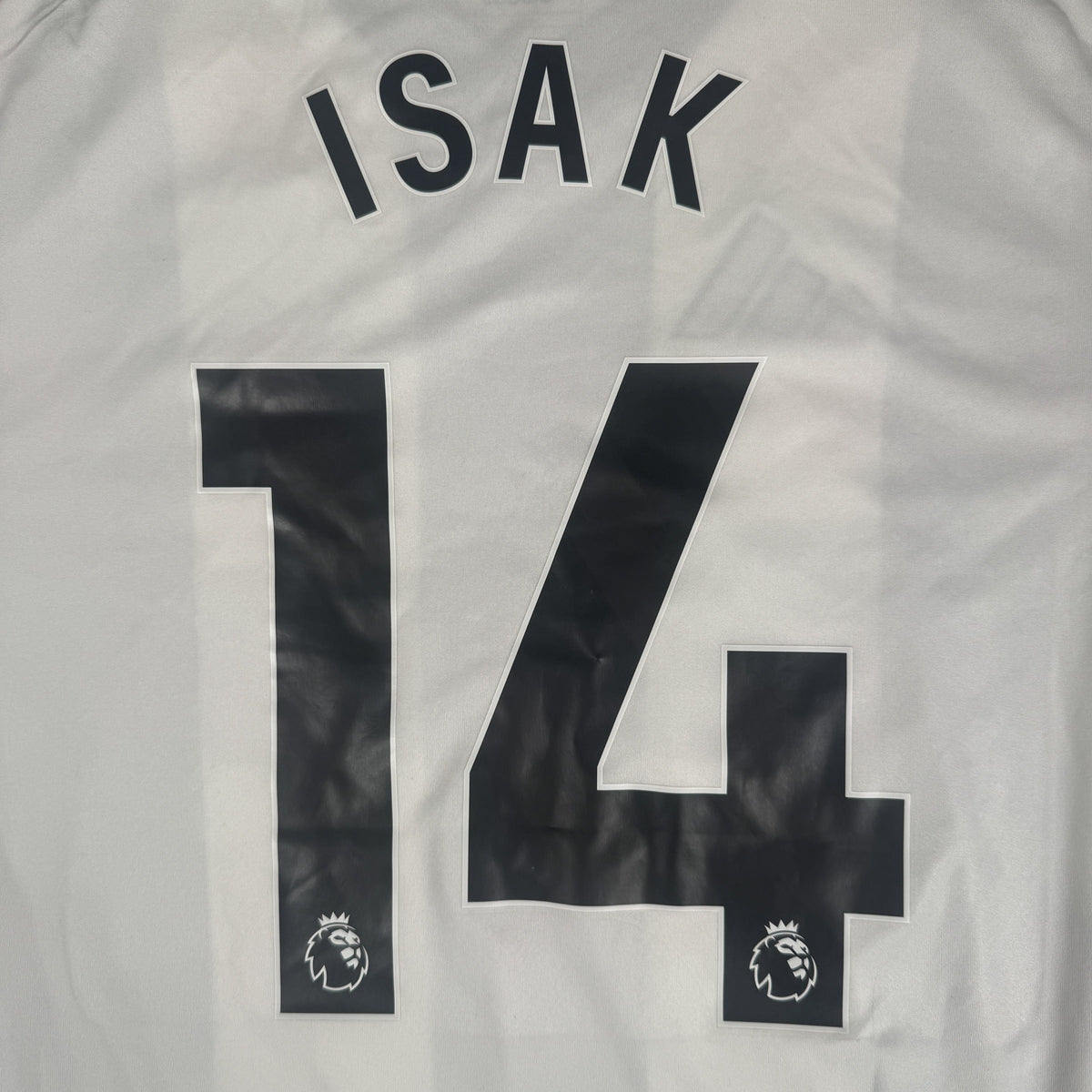 Isak 14 Newcastle United 2024/2025 Home Shirt XL