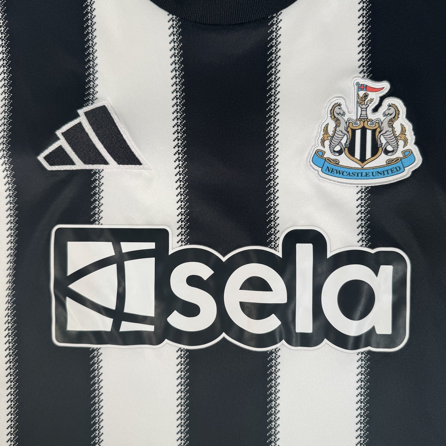 Newcastle United 2025/2026 Home Football Shirt 3XL