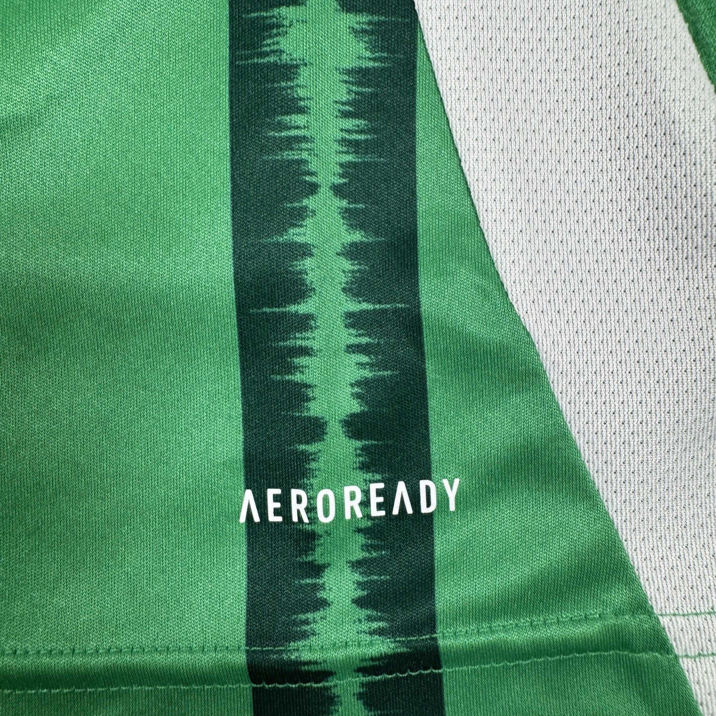 Northern Ireland 2024/2025 Home Football Shirt Medium