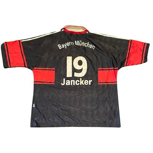 Bayern Munich 1997-1998 Home Shirt Jancker print