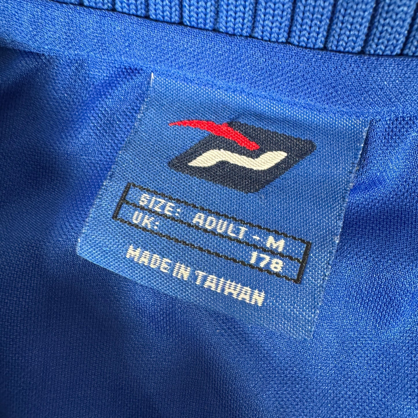 Portsmouth 2002/2003 Home Football Shirt Medium