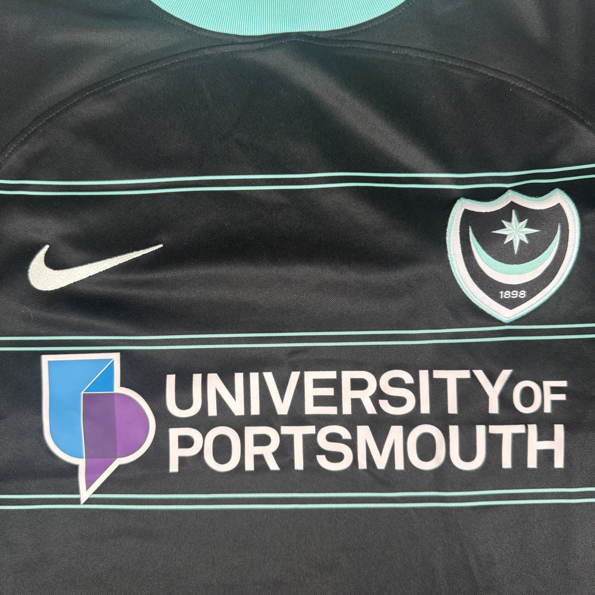Portsmouth 2024/2025 Away Shirt XXL