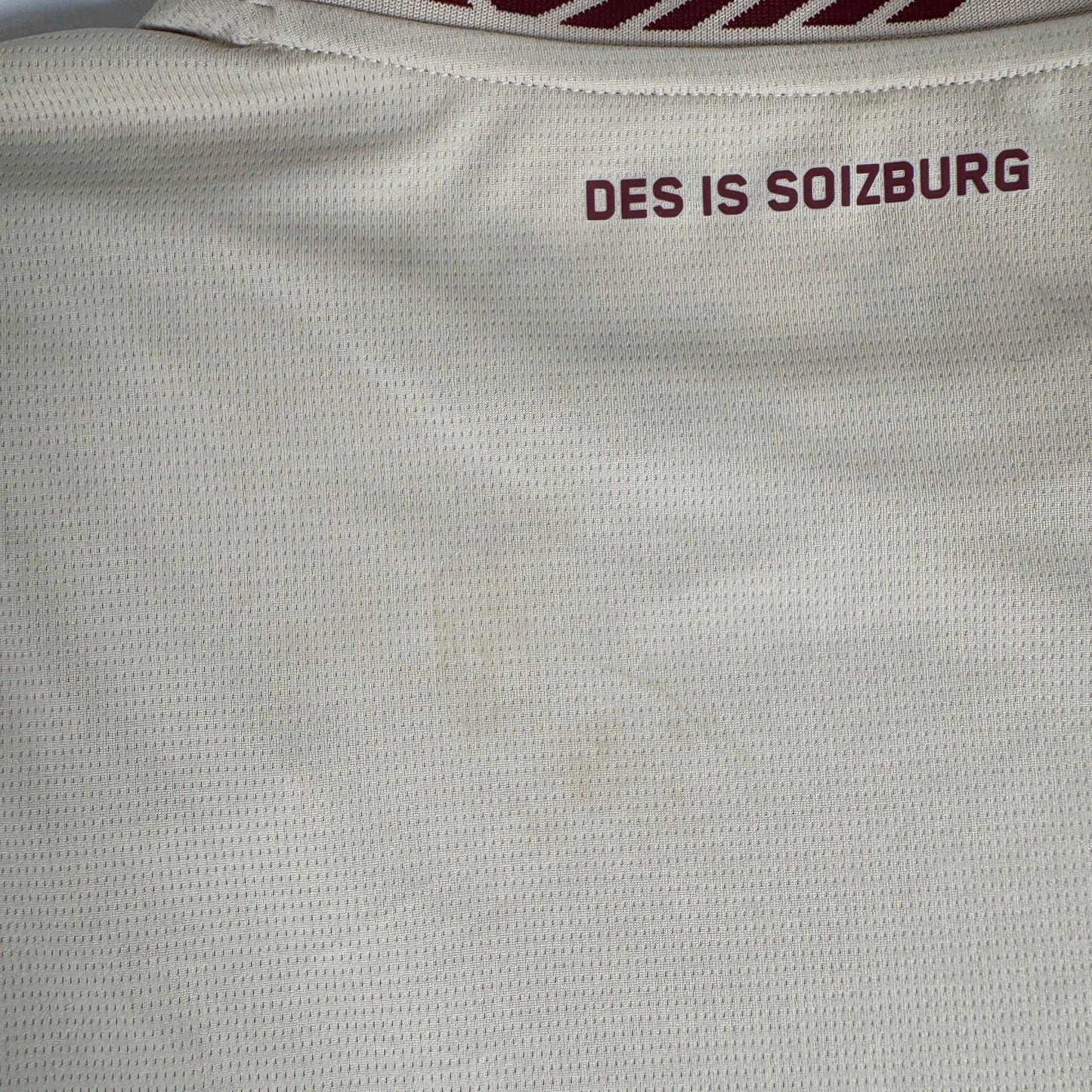 RB Salzburg 2024/2025 Third Football Shirt Large BNWT