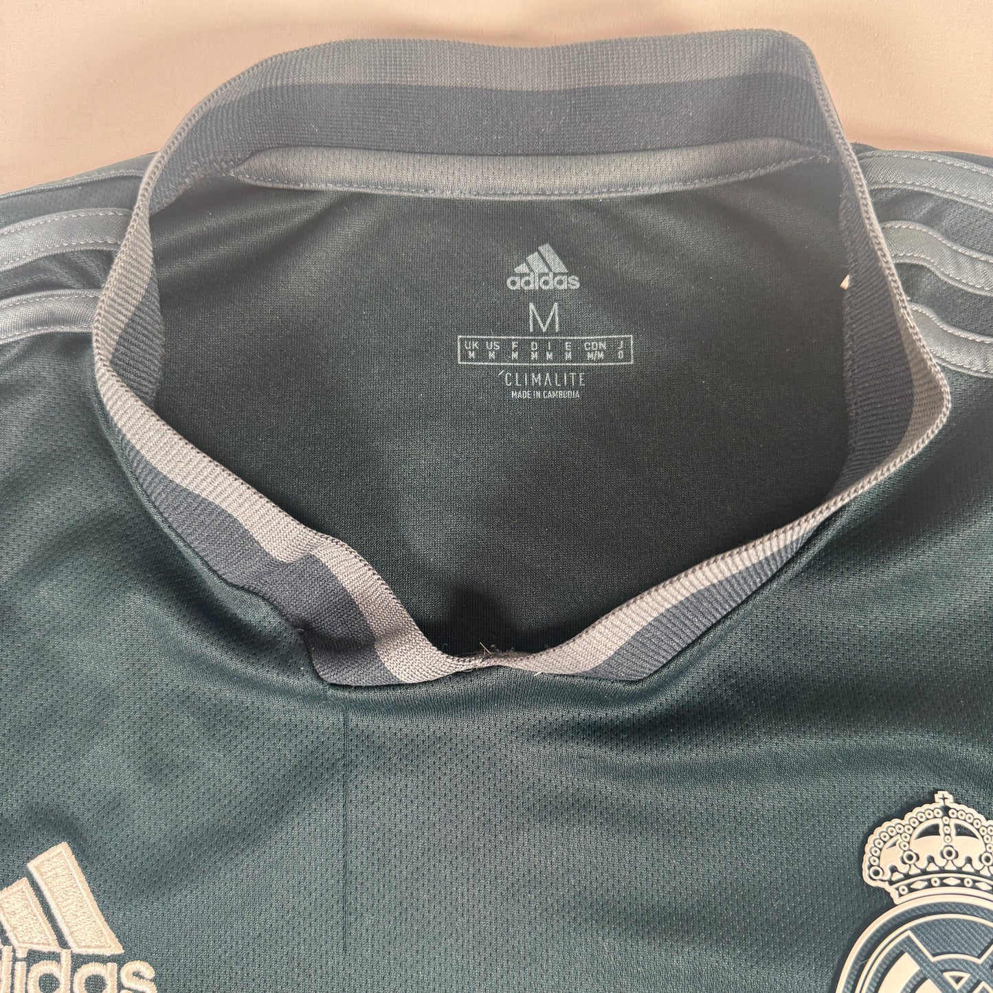 Real Madrid 2018/2019 Away Football Shirt Medium