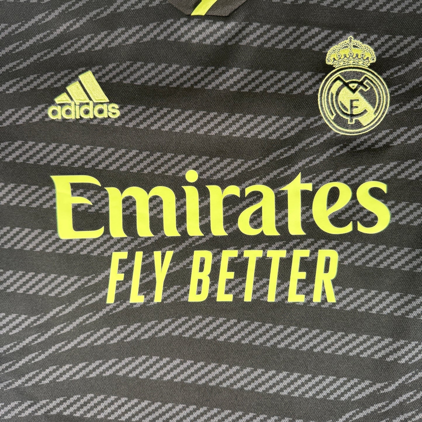 Real Madrid 2022/2023 Third Shirt Medium VINI JR 20